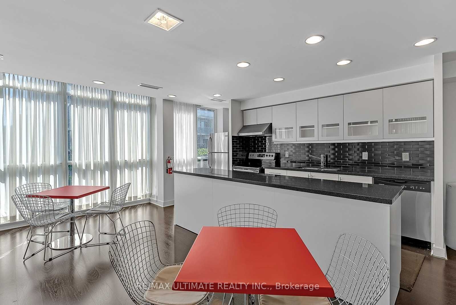 1169 Queen Street W N325 Property Photo 19