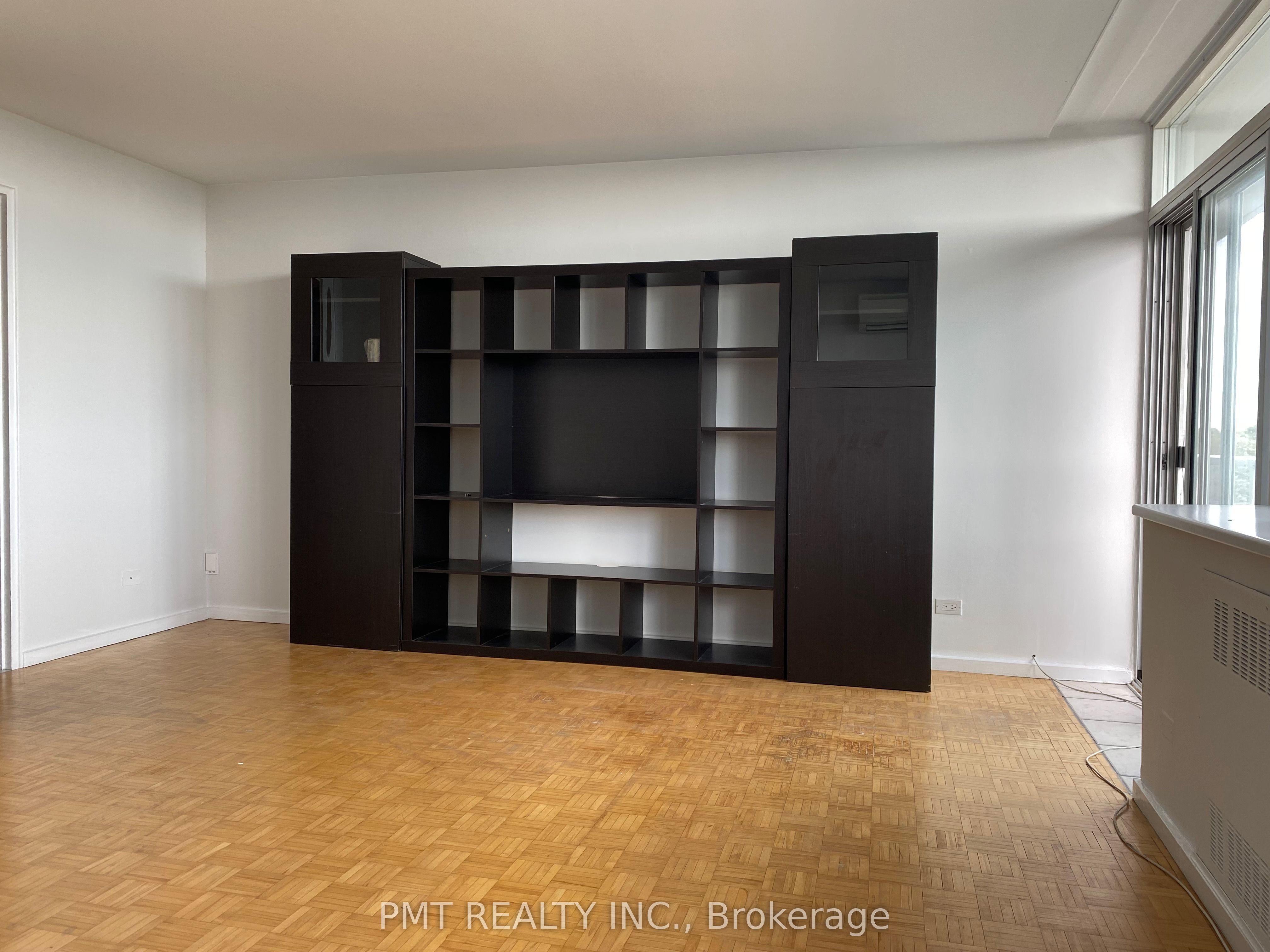 580 Christie Street 606 Property Photo 9