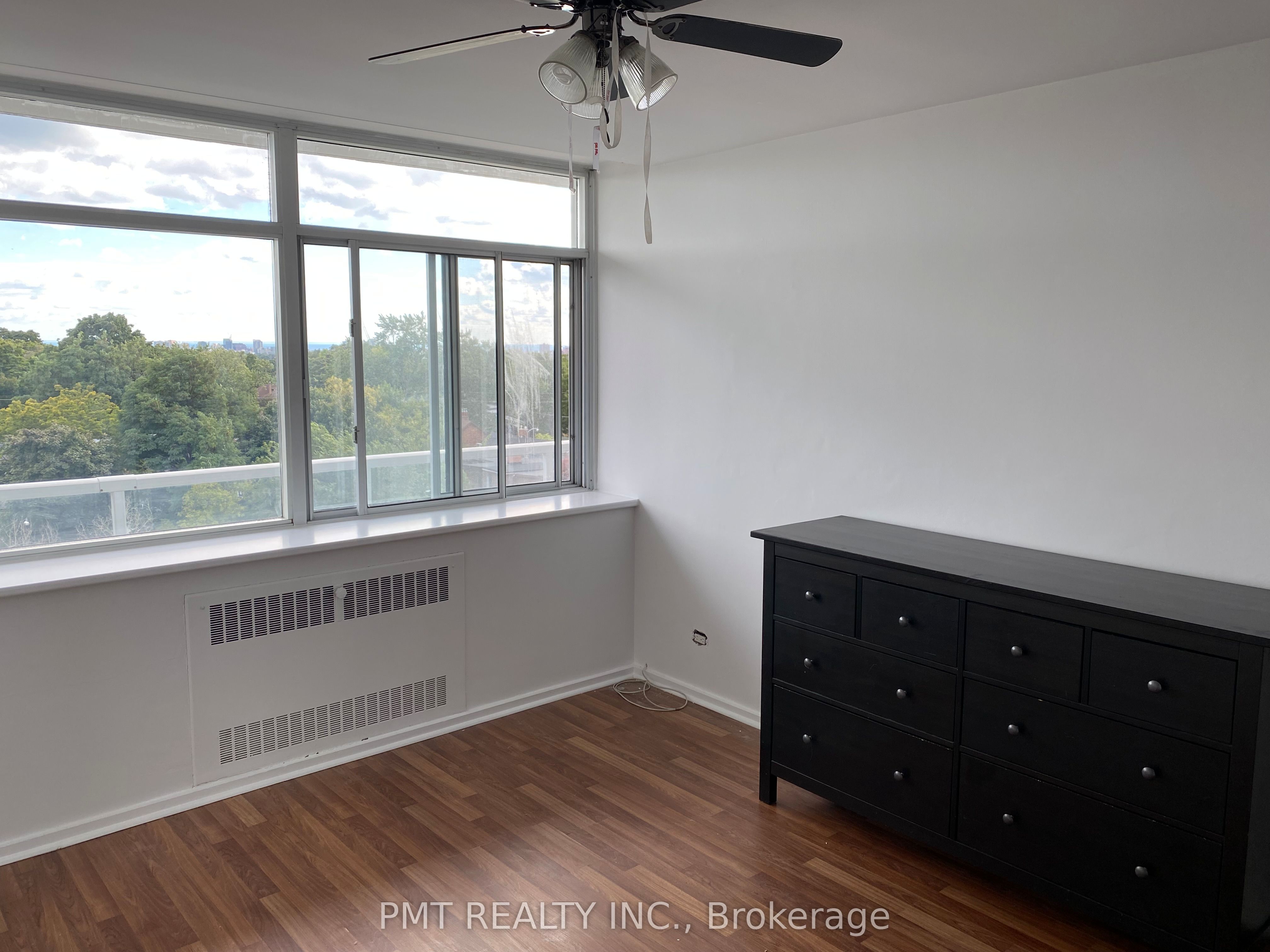 580 Christie Street 606 Property Photo 14