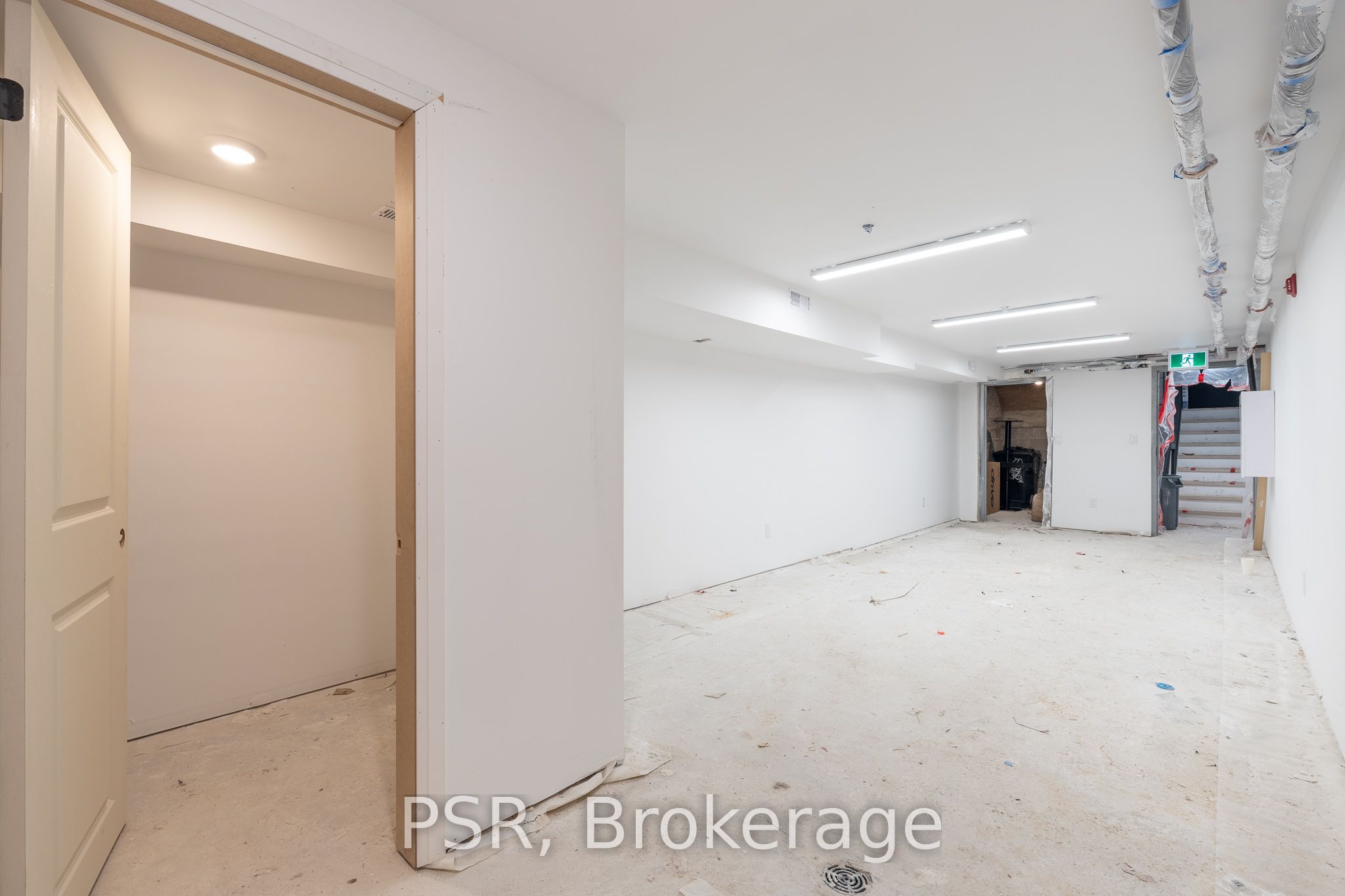 1171 Dundas Street Lower Property Photo 9