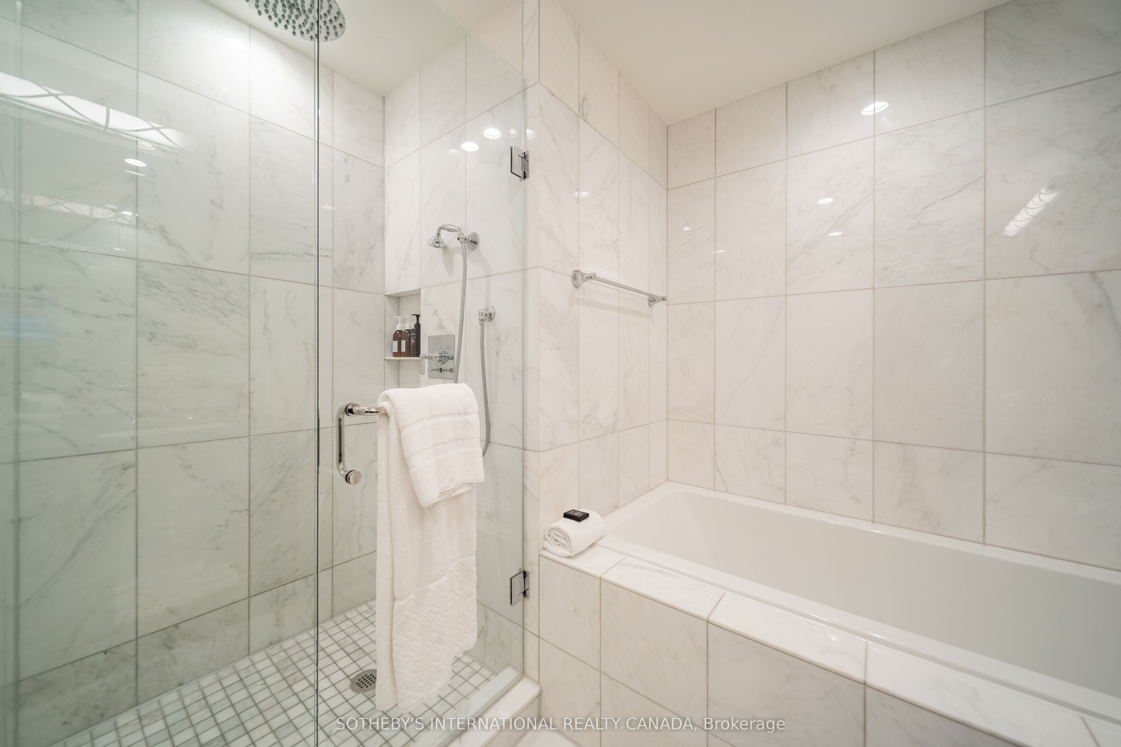 325 Bay Street 1905 Property Photo 15