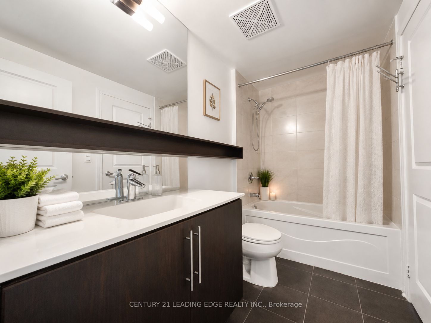 2885 Bayview Avenue 404 Property Photo 7