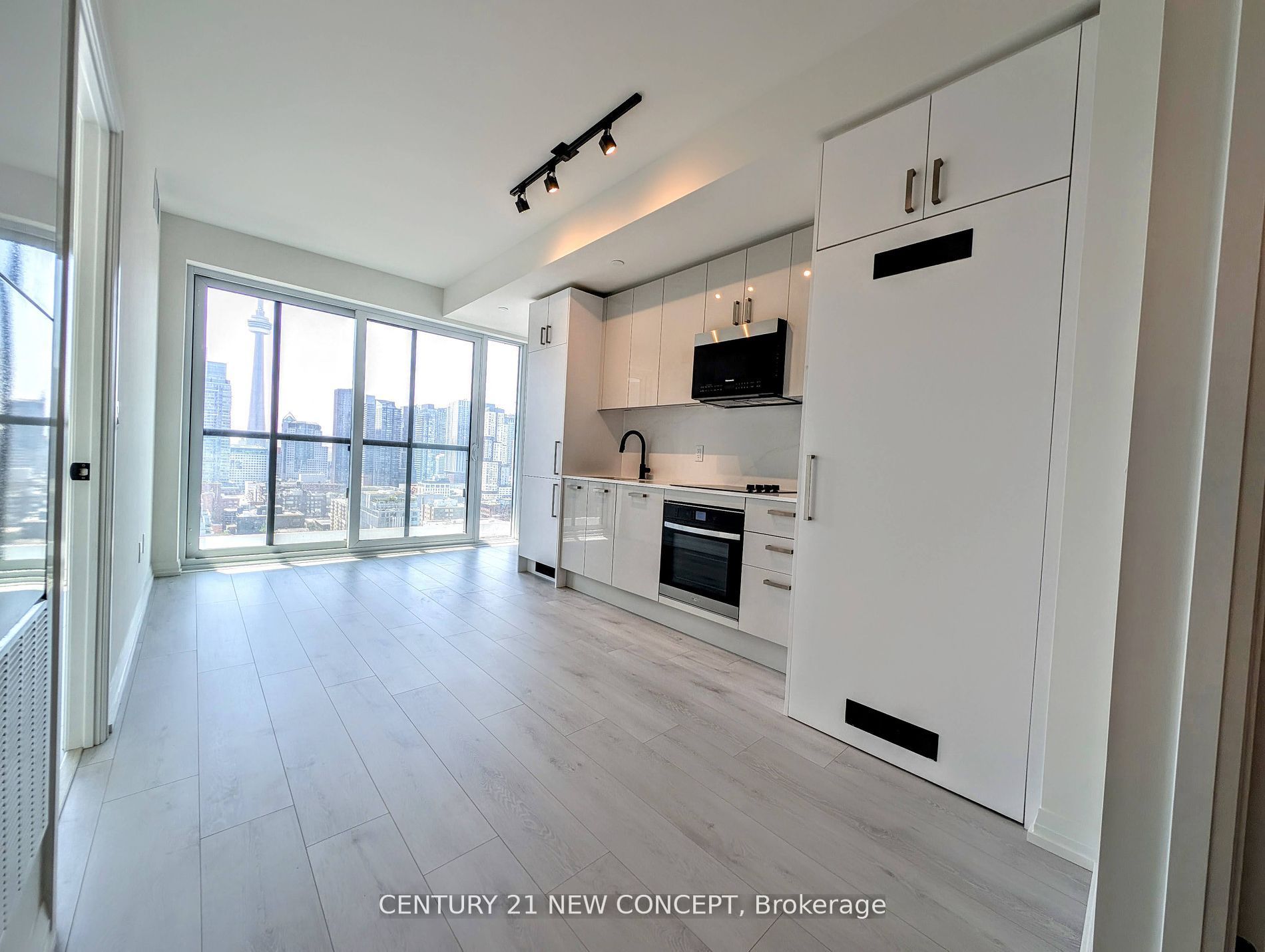 280 Dundas Street 2807 Property Photo 4