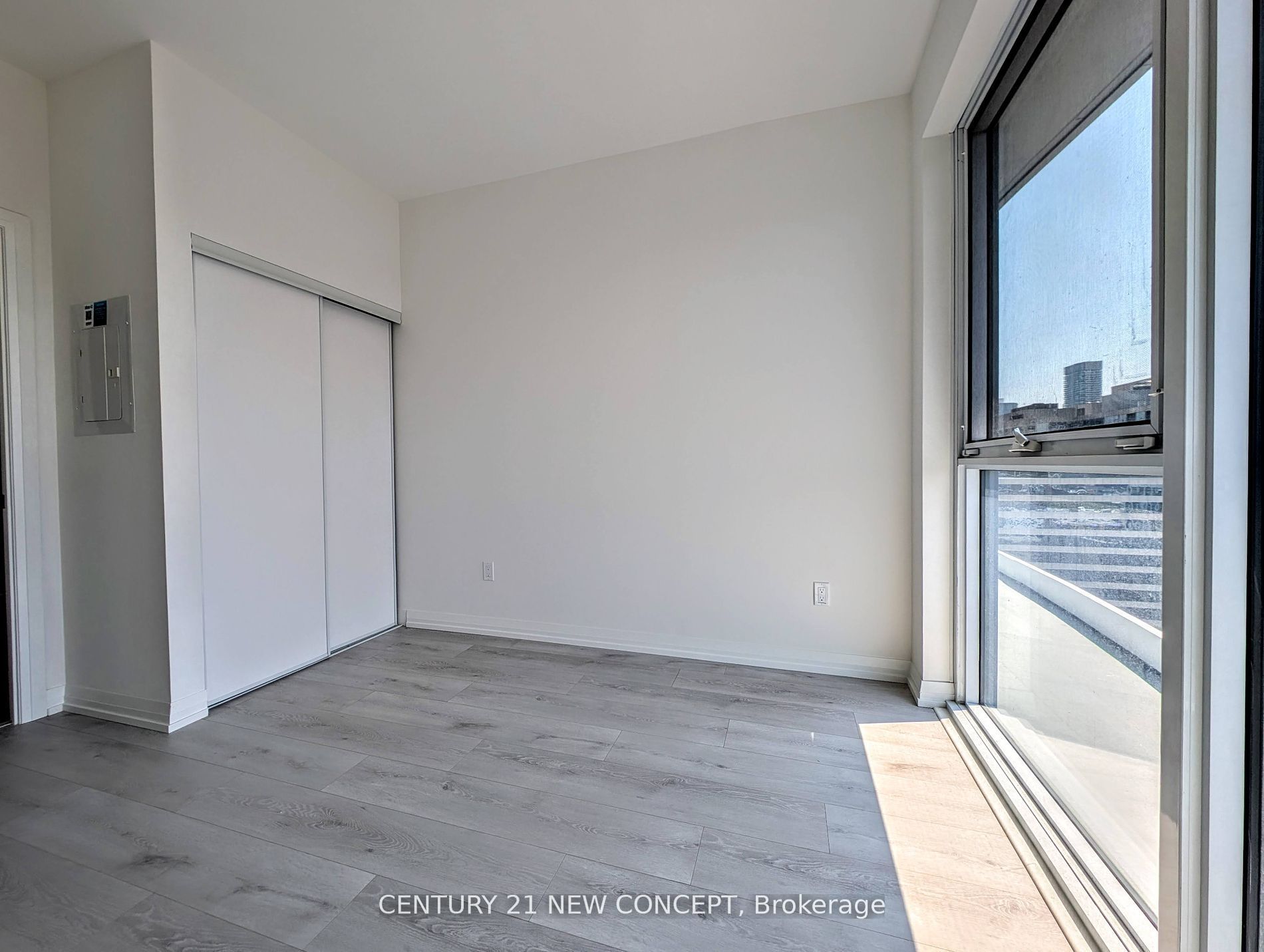 280 Dundas Street 2807 Property Photo 8