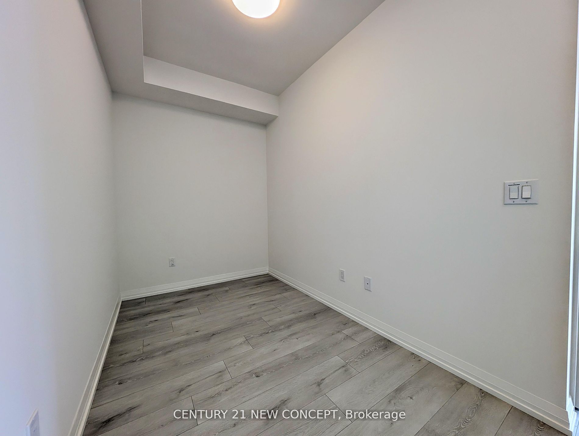280 Dundas Street 2807 Property Photo 12