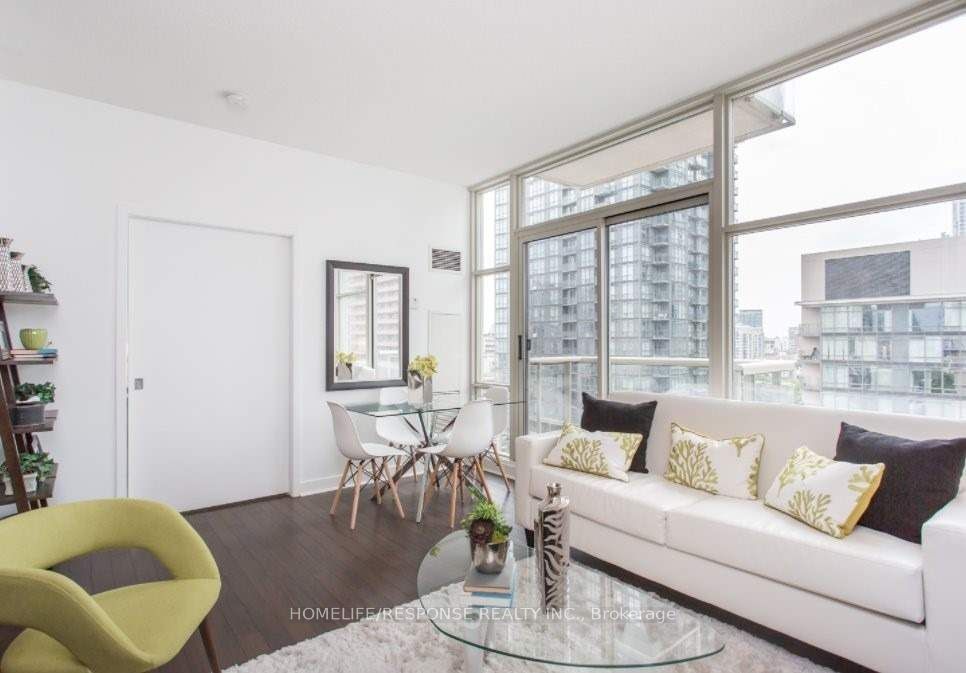 9 Spadina Avenue 706 Property Photo 4