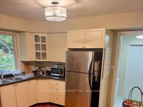 103 Laurentide Drive Property Photo 15