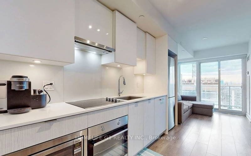 99 Broadway Avenue 3112 Property Photo 13