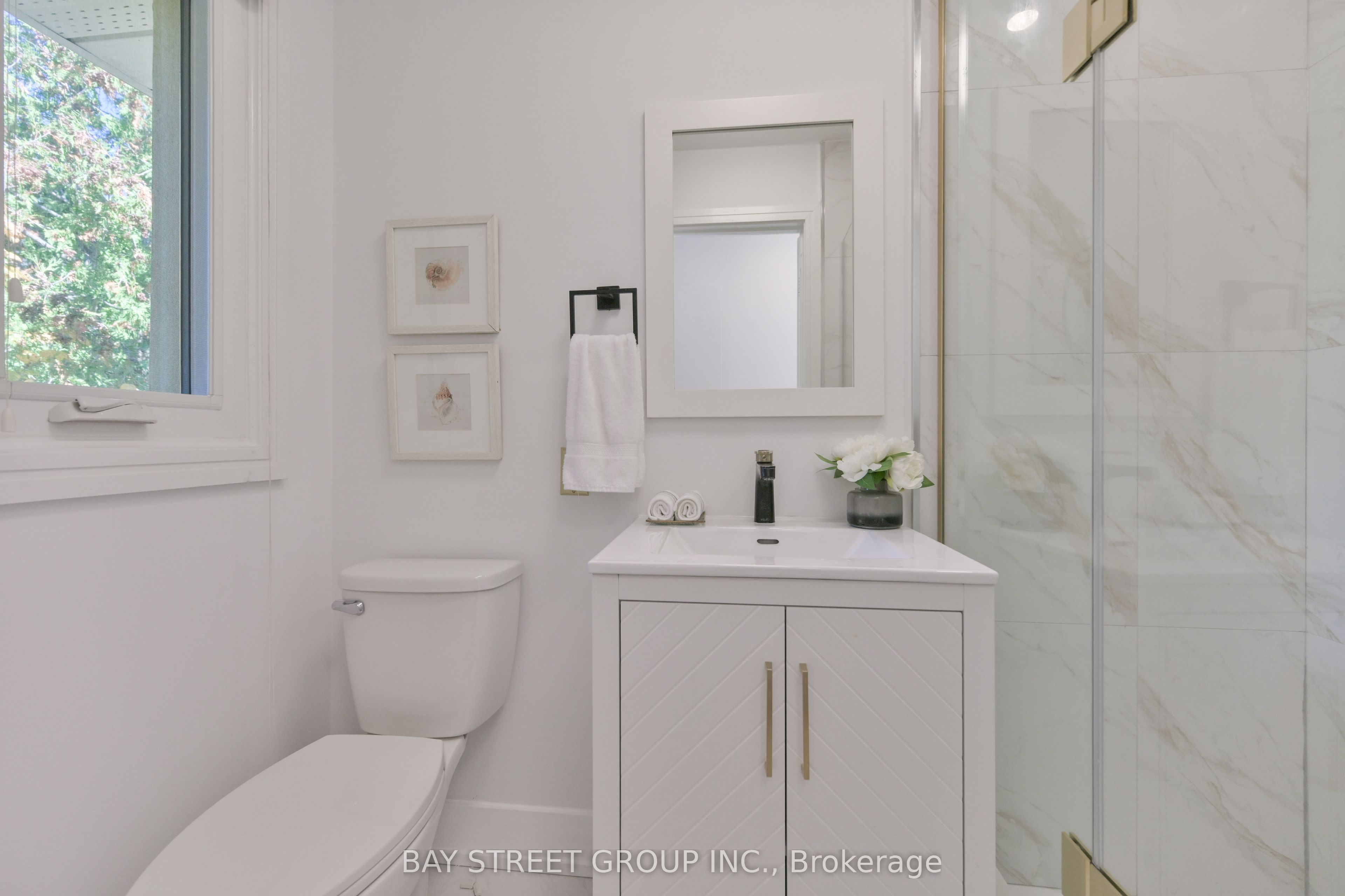 50 Owen Boulevard Property Photo 28