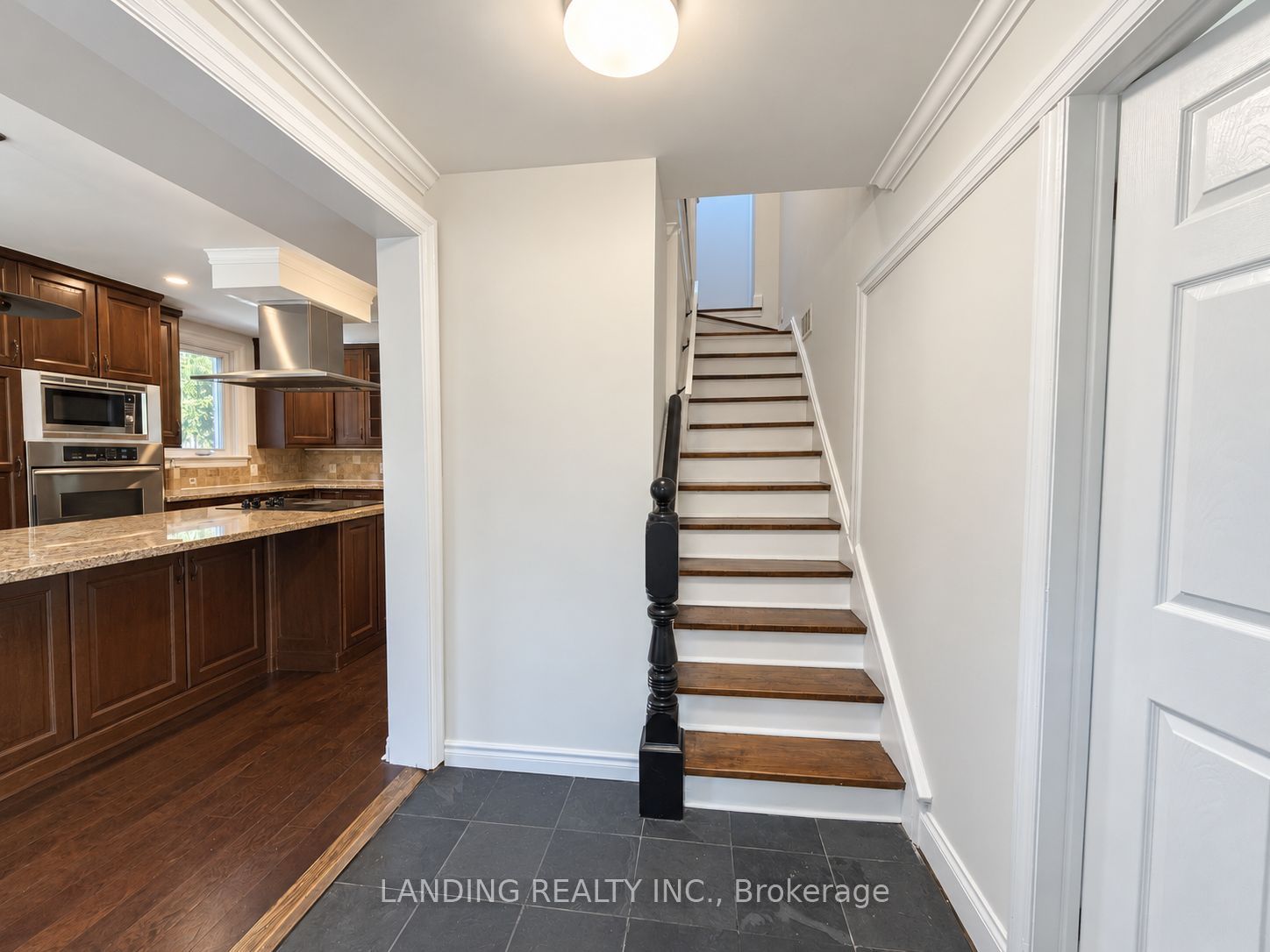 78 Glendora Avenue Property Photo 5