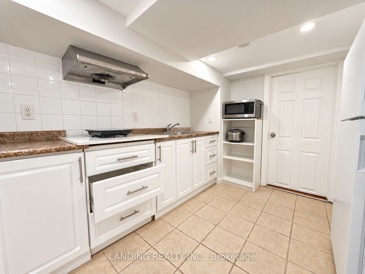 78 Glendora Avenue Property Photo 32