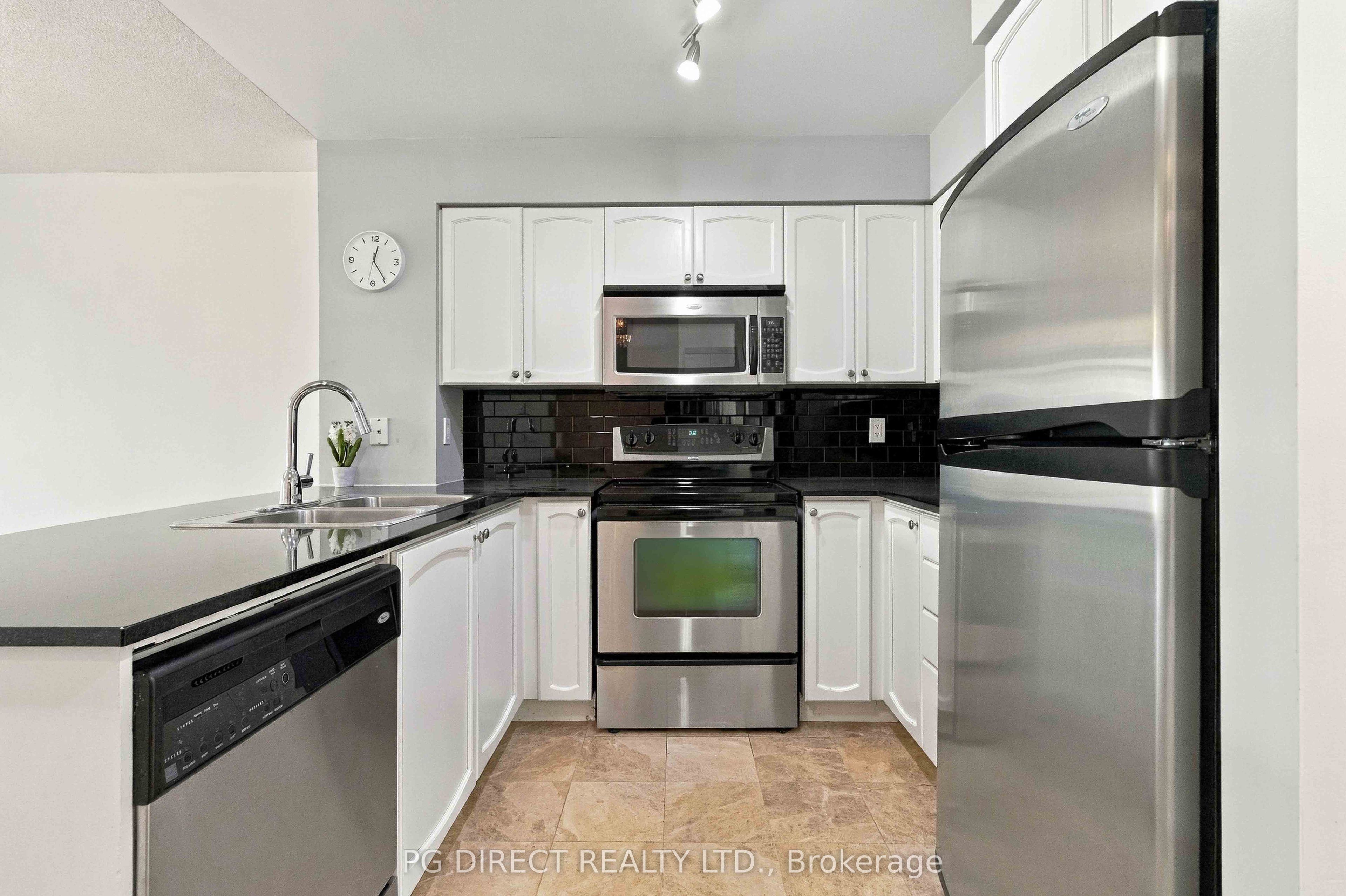 231 Fort York Boulevard 412 Property Photo 1
