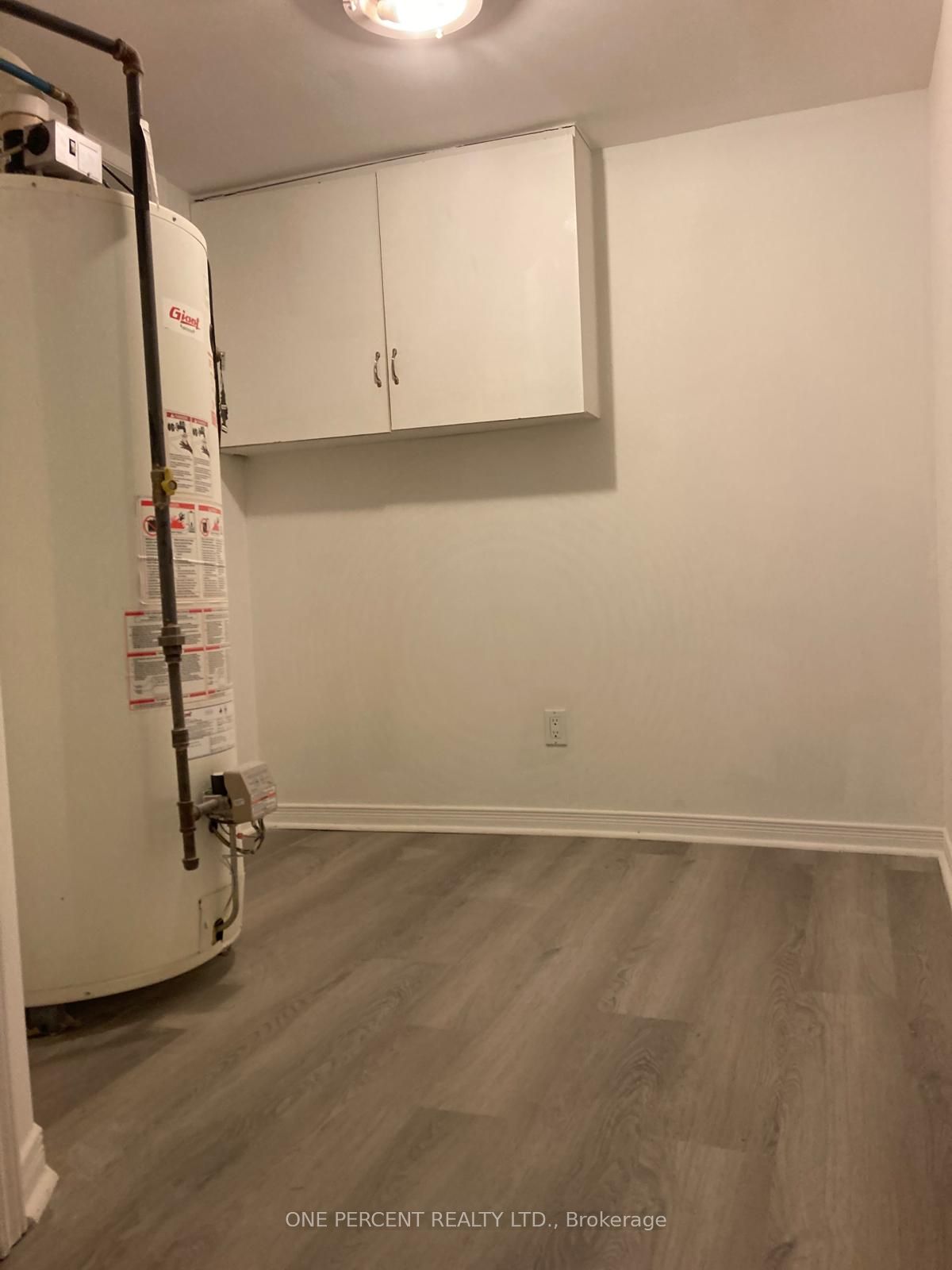 2b Dornfell Street Basement Property Photo 16