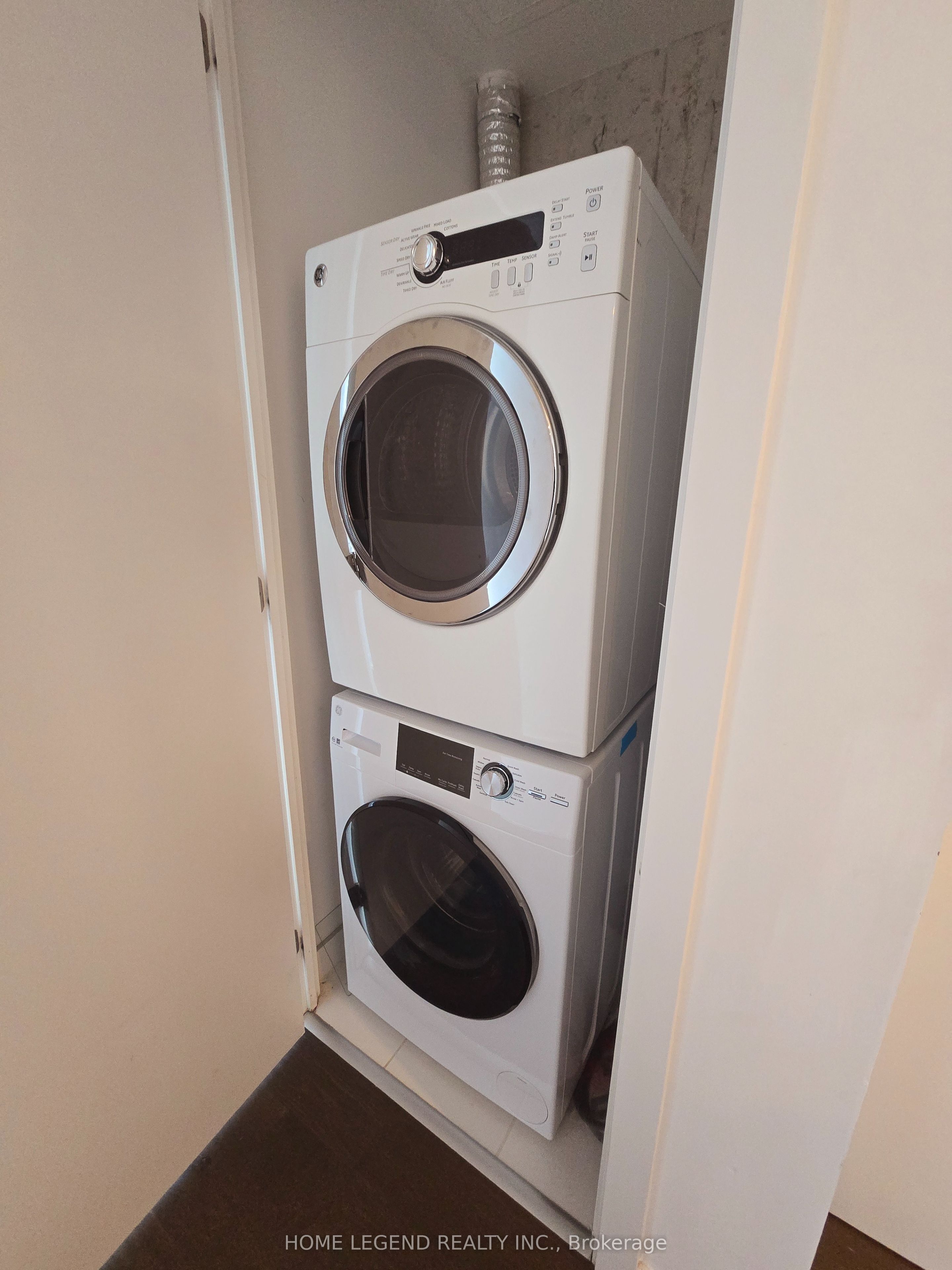 11 Charlotte Street 2203 Property Photo 9