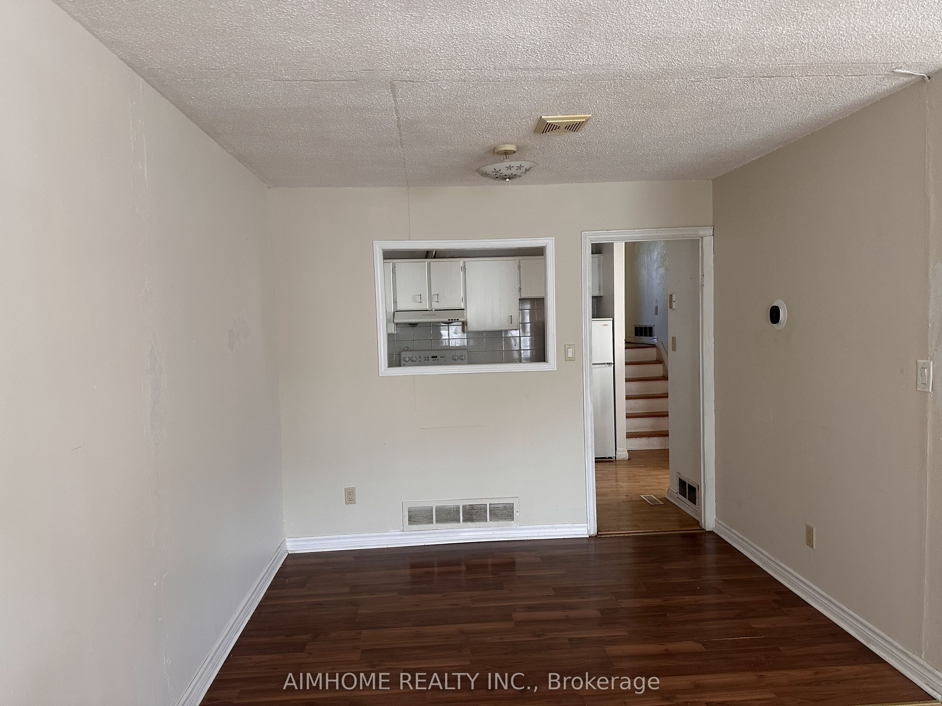 302 Cliffwood Road Property Photo 5