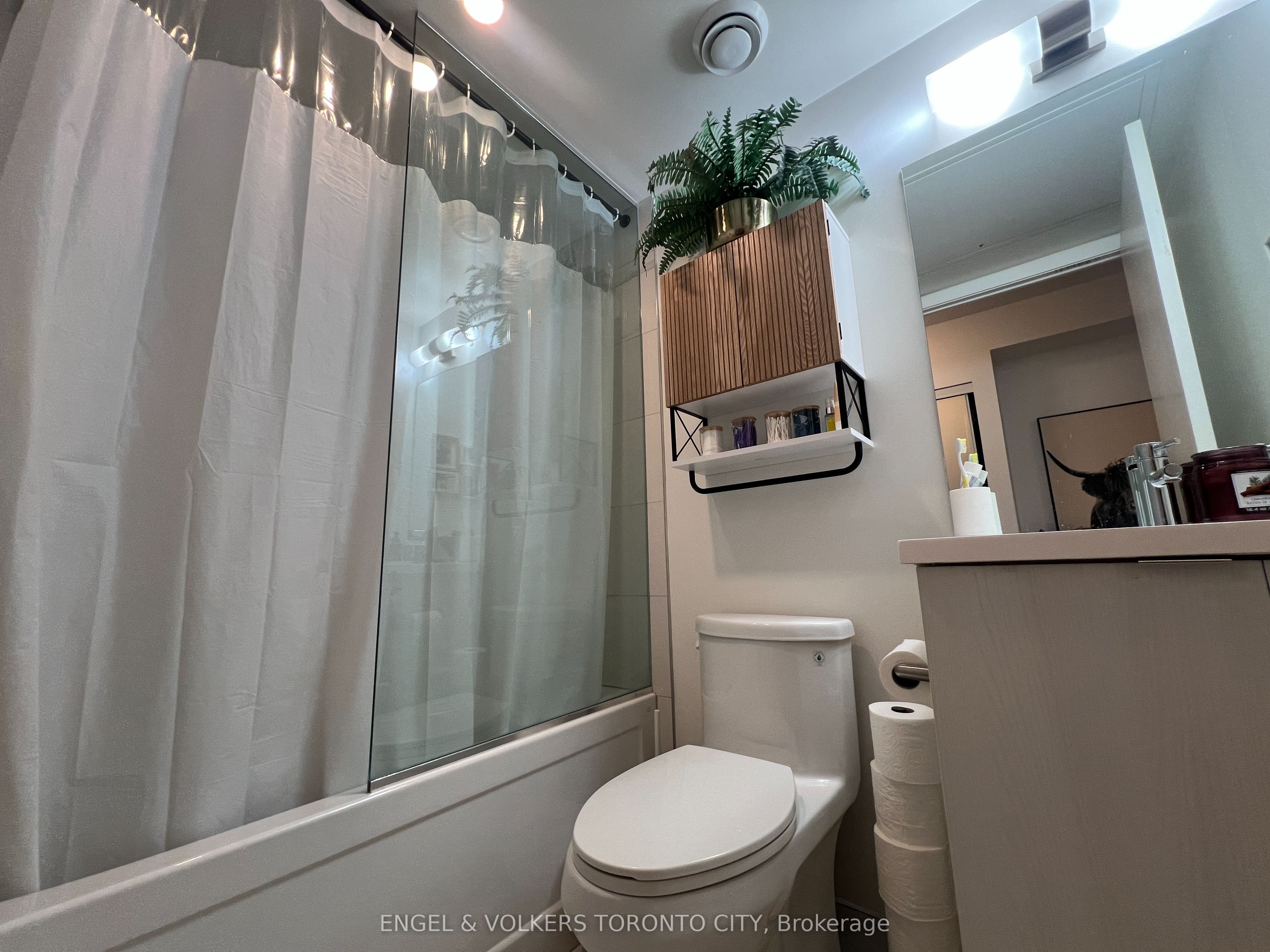 138 Downes Street 2116 Property Photo 11