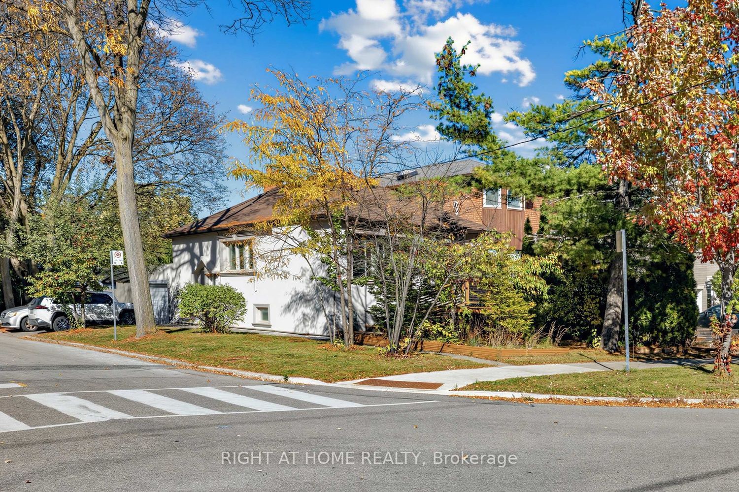 44 Connaught Avenue Property Photo 1