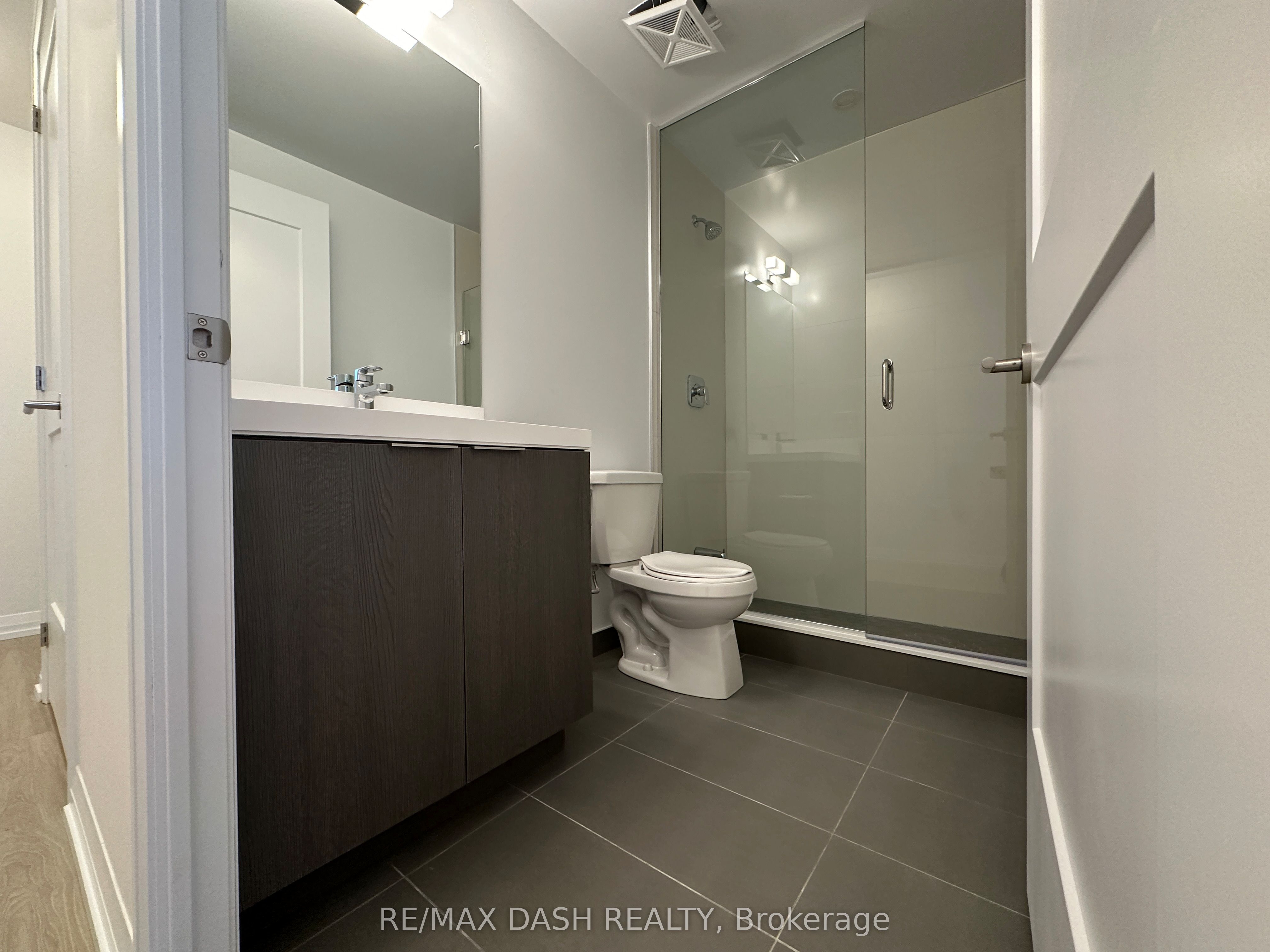 25 Holly Street 2009 Property Photo 8
