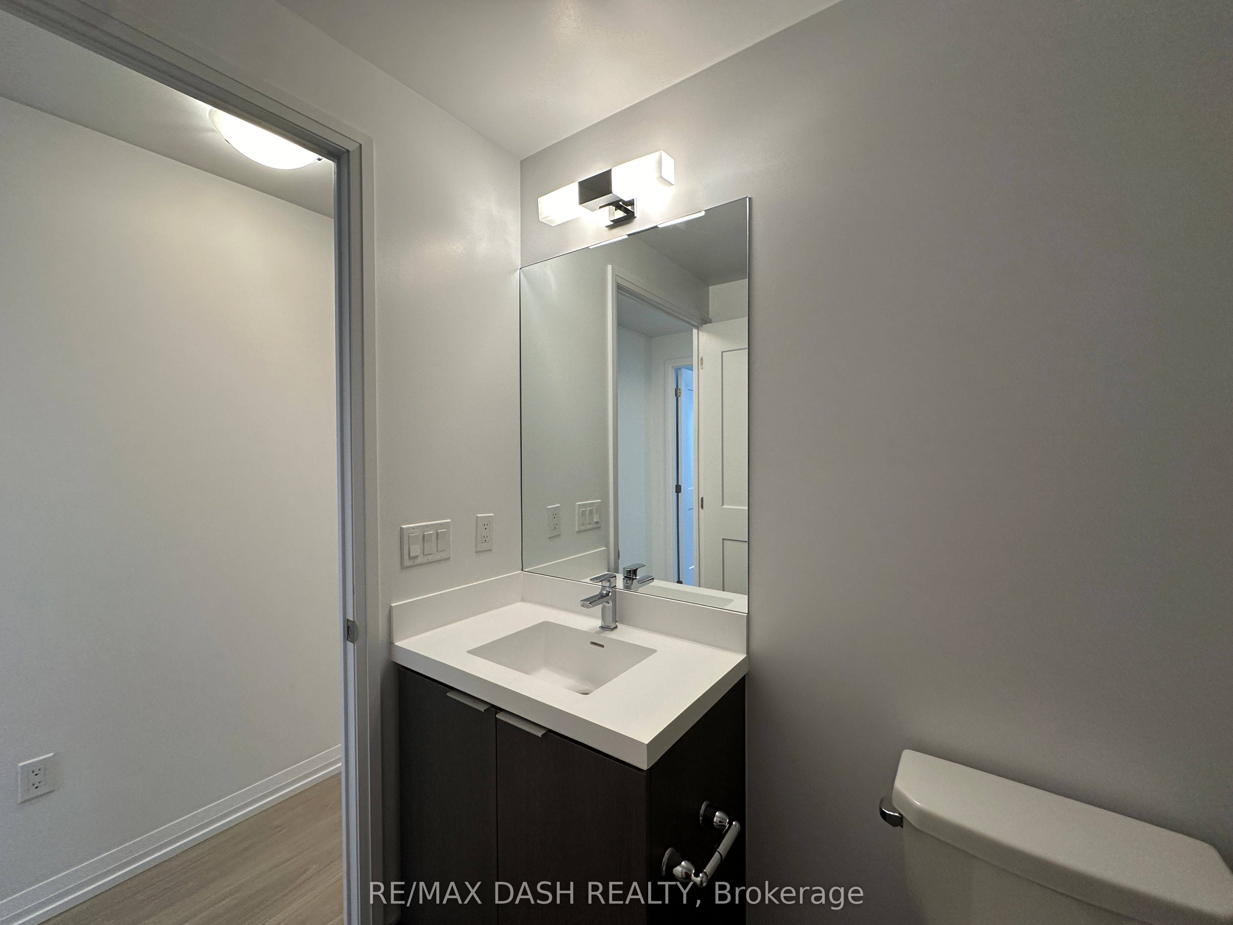 25 Holly Street 2009 Property Photo 9