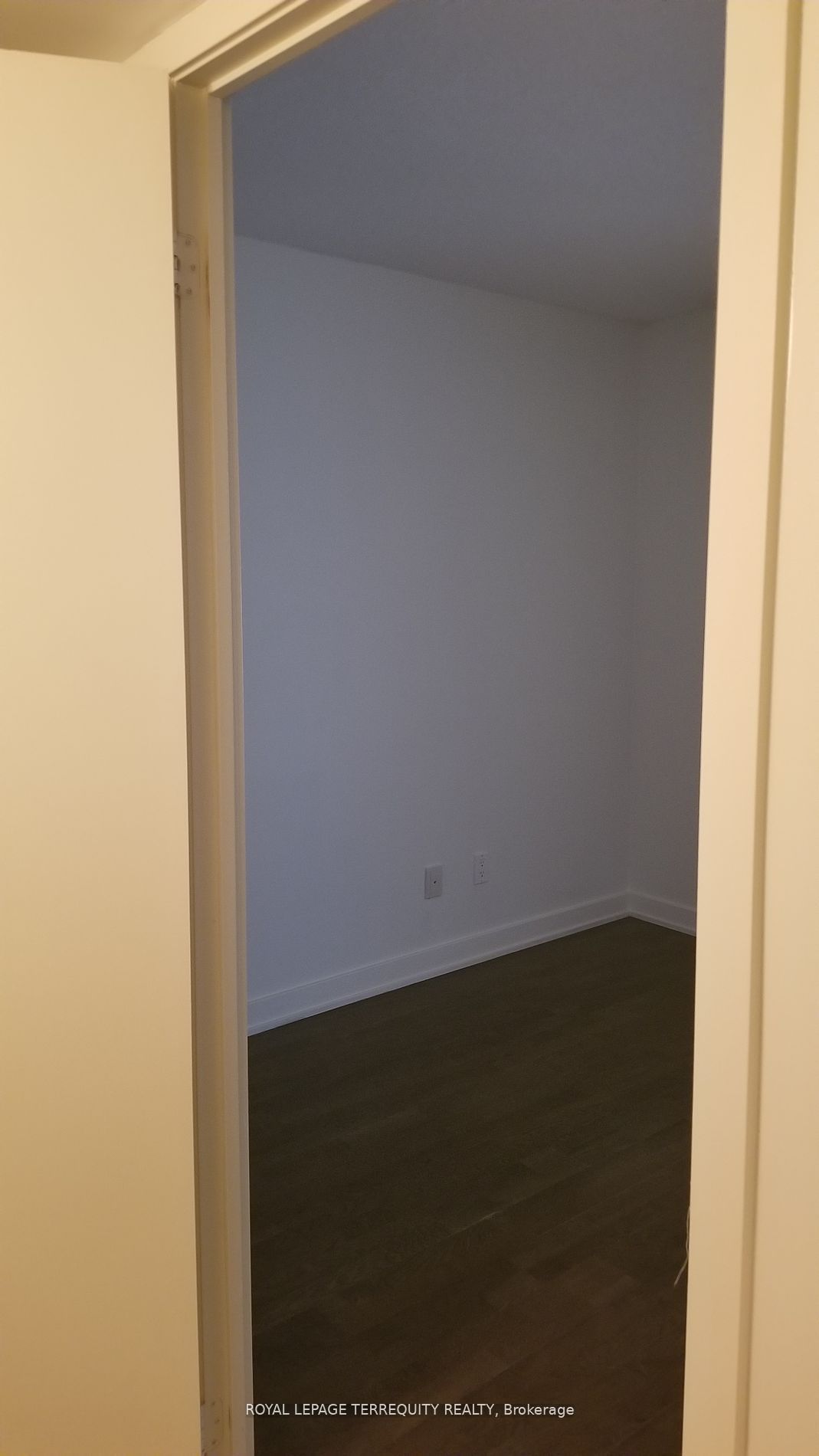 126 Simcoe Street 505 Property Photo 33