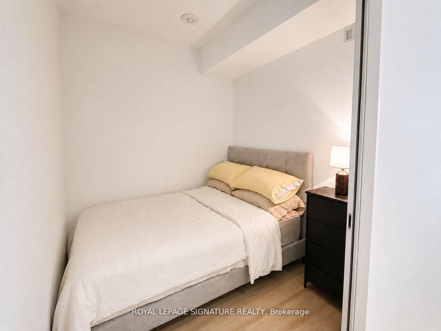 319 Jarvis Street 2916 Property Photo 16