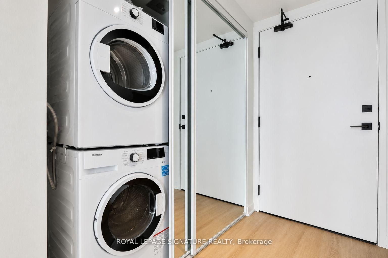 319 Jarvis Street 2916 Property Photo 17