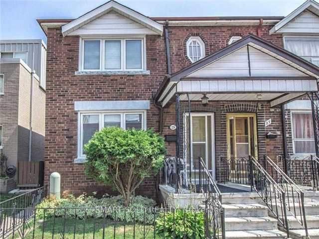29 Ryerson Avenue Property Photo 1