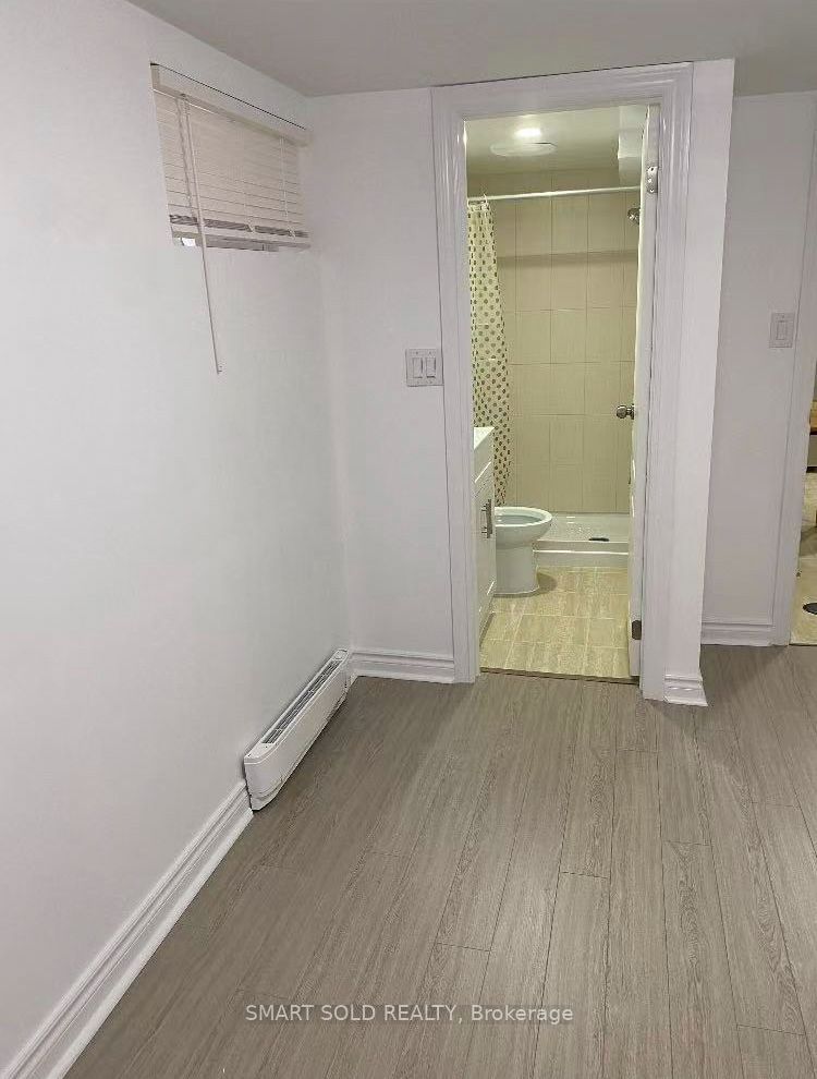 29 Ryerson Avenue Property Photo 3