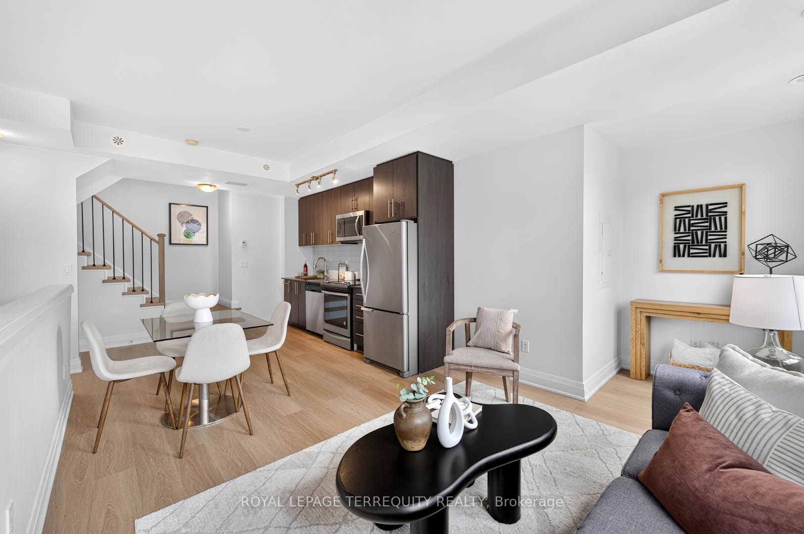 780 Sheppard Avenue E 16 Property Photo 10