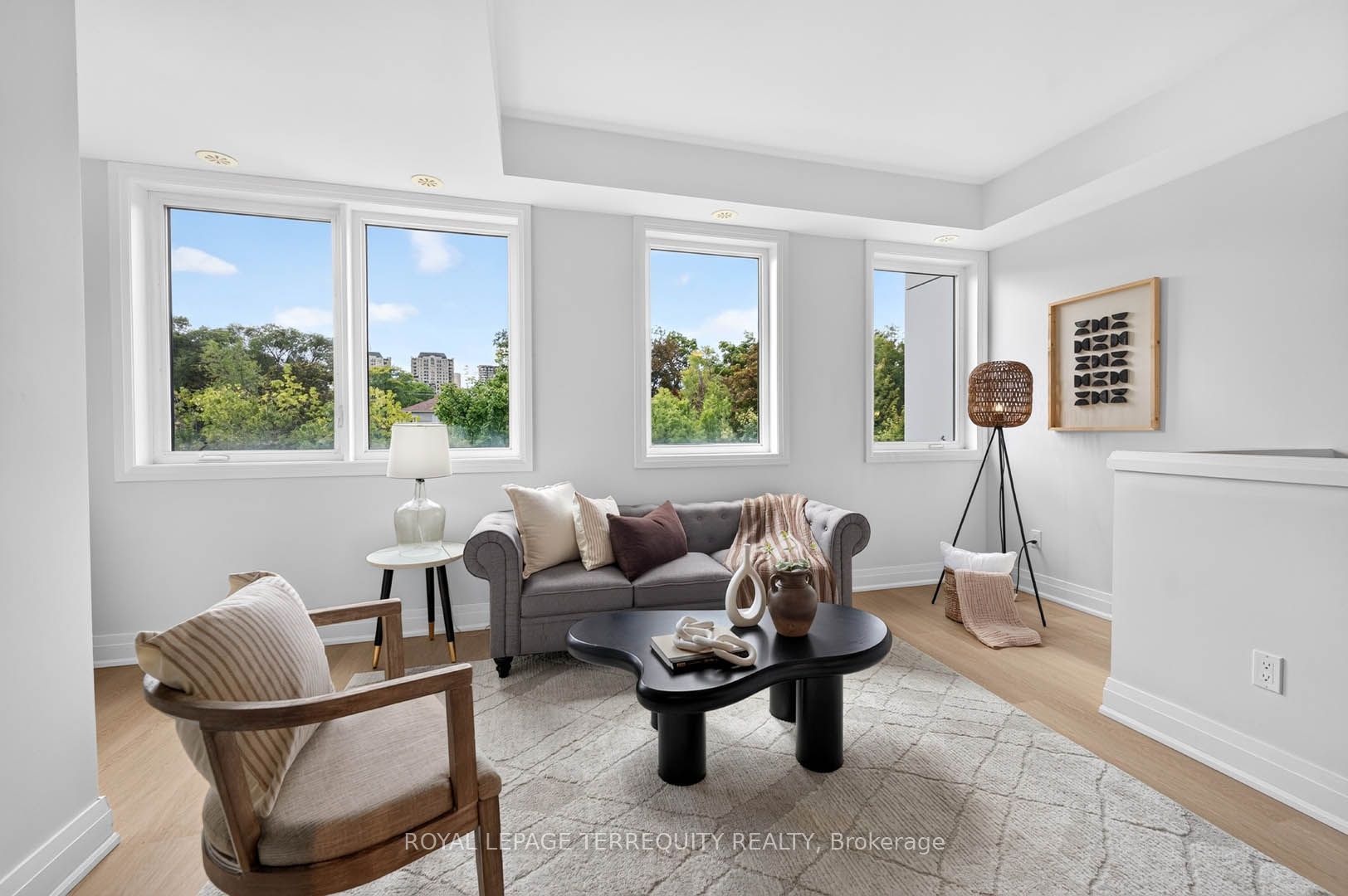 780 Sheppard Avenue E 16 Property Photo 12
