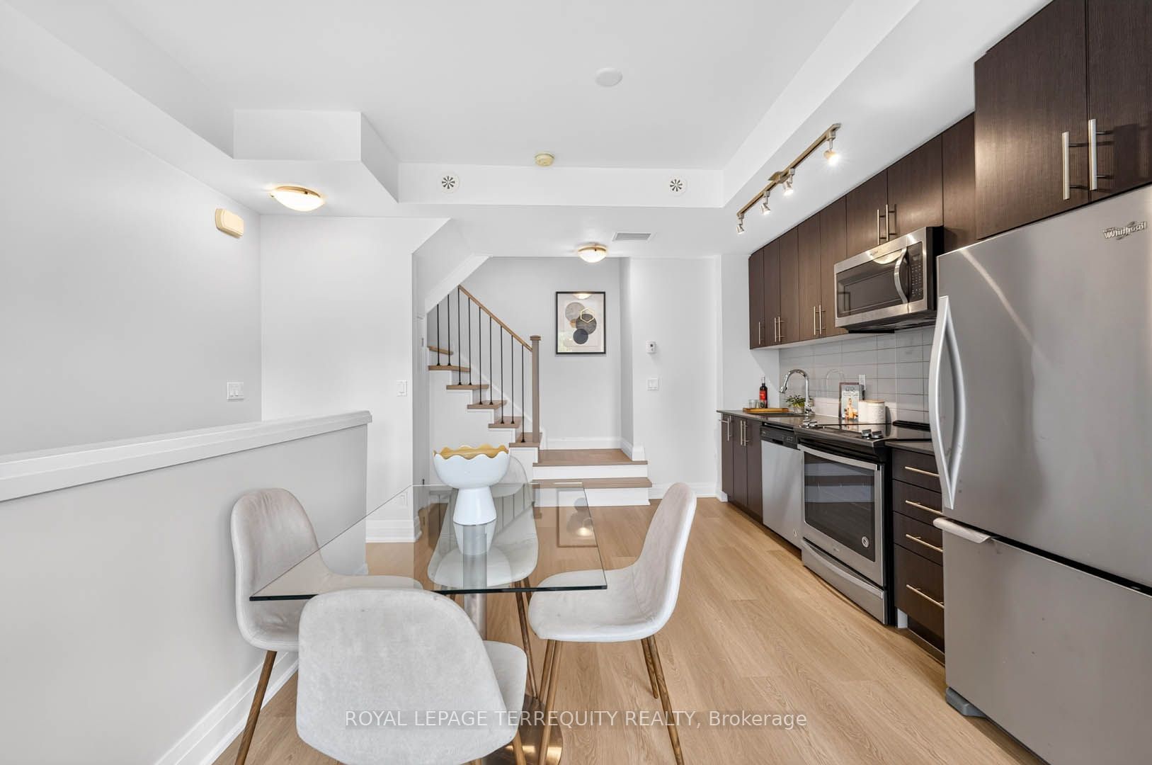 780 Sheppard Avenue E 16 Property Photo 13
