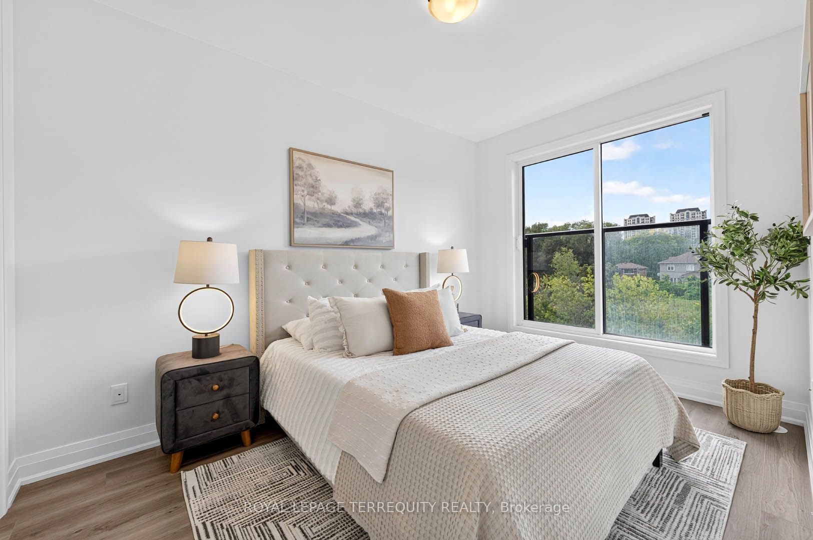 780 Sheppard Avenue E 16 Property Photo 20