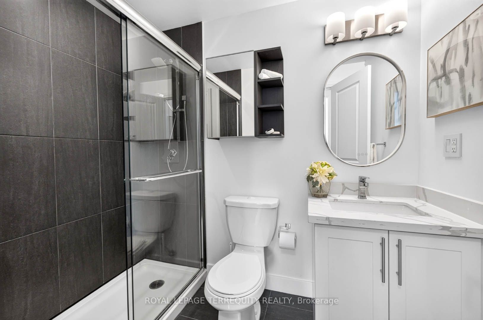 780 Sheppard Avenue E 16 Property Photo 23