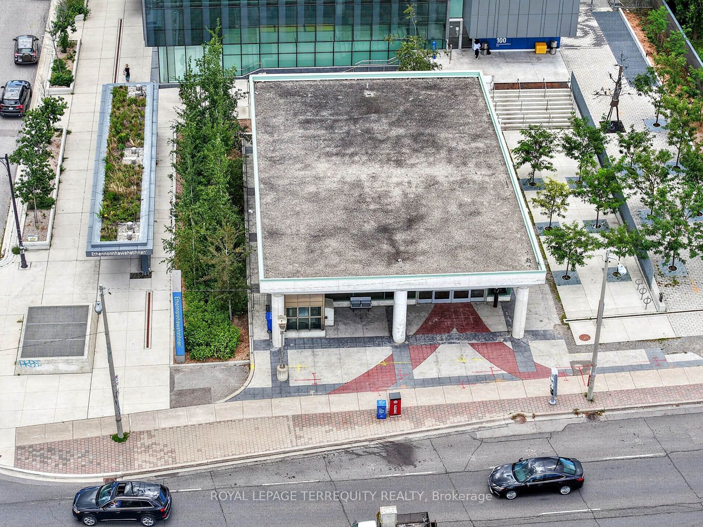 780 Sheppard Avenue E 16 Property Photo 42