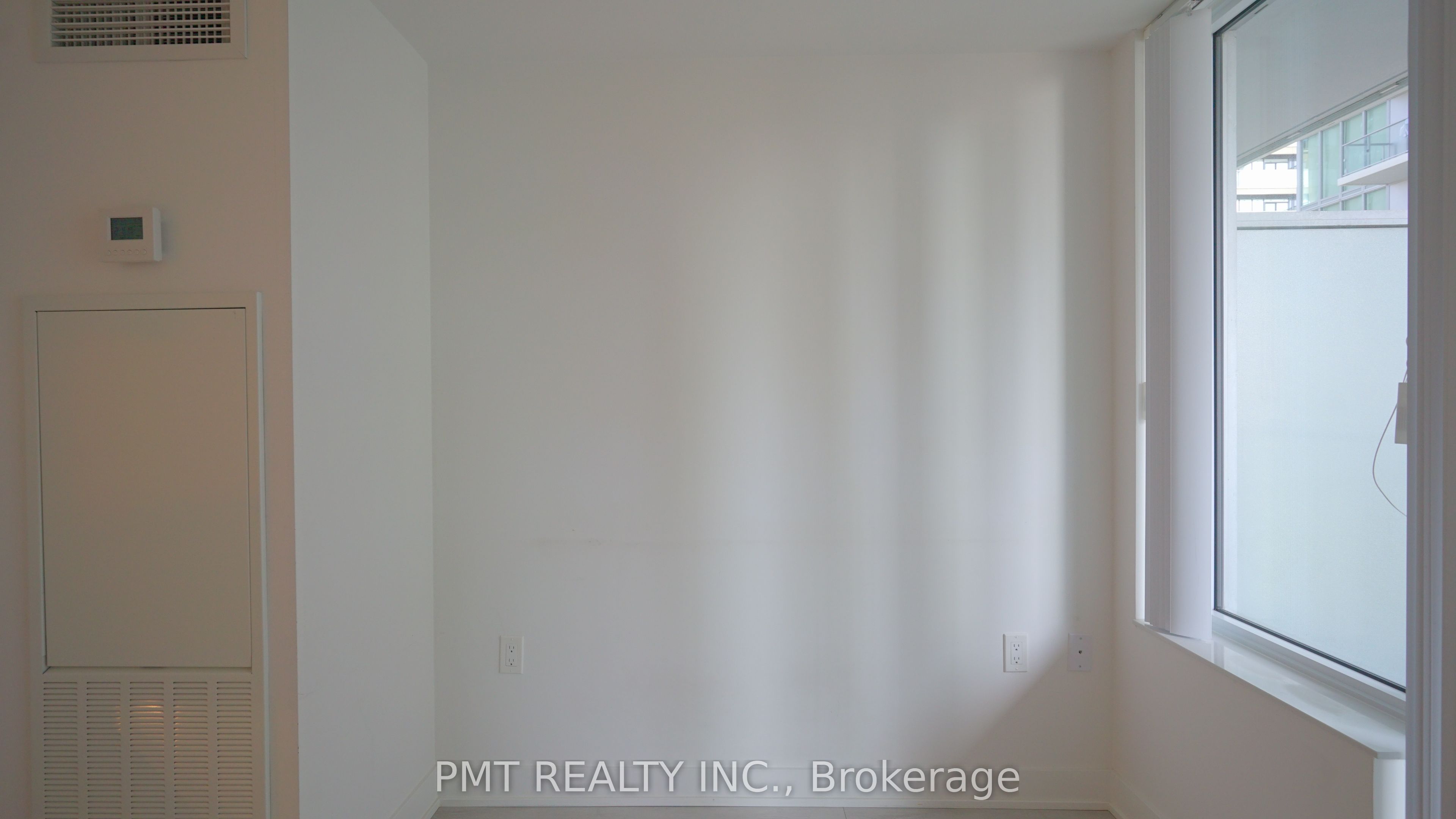 99 Broadway Avenue 1708 Property Photo 4