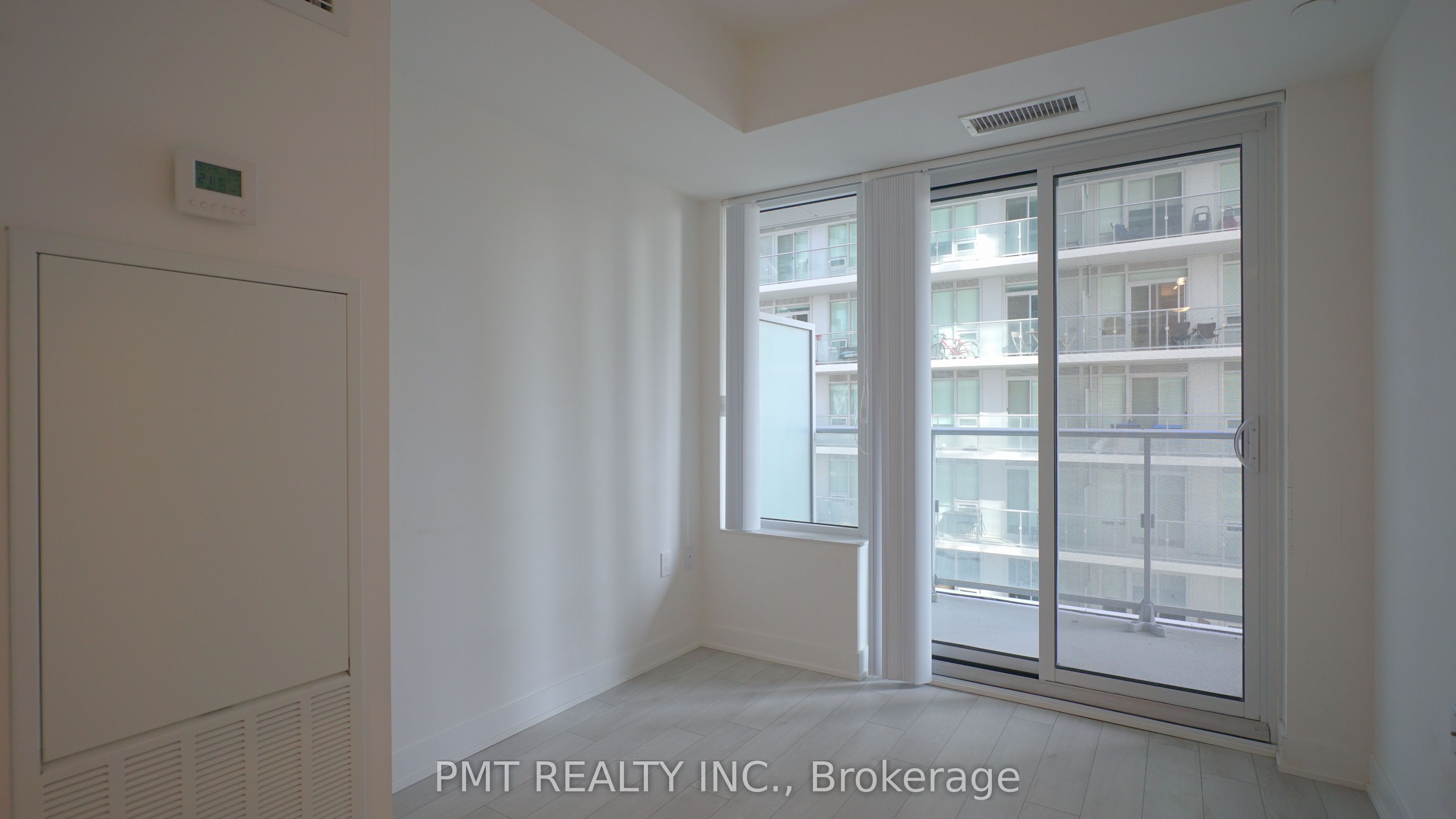 99 Broadway Avenue 1708 Property Photo 5