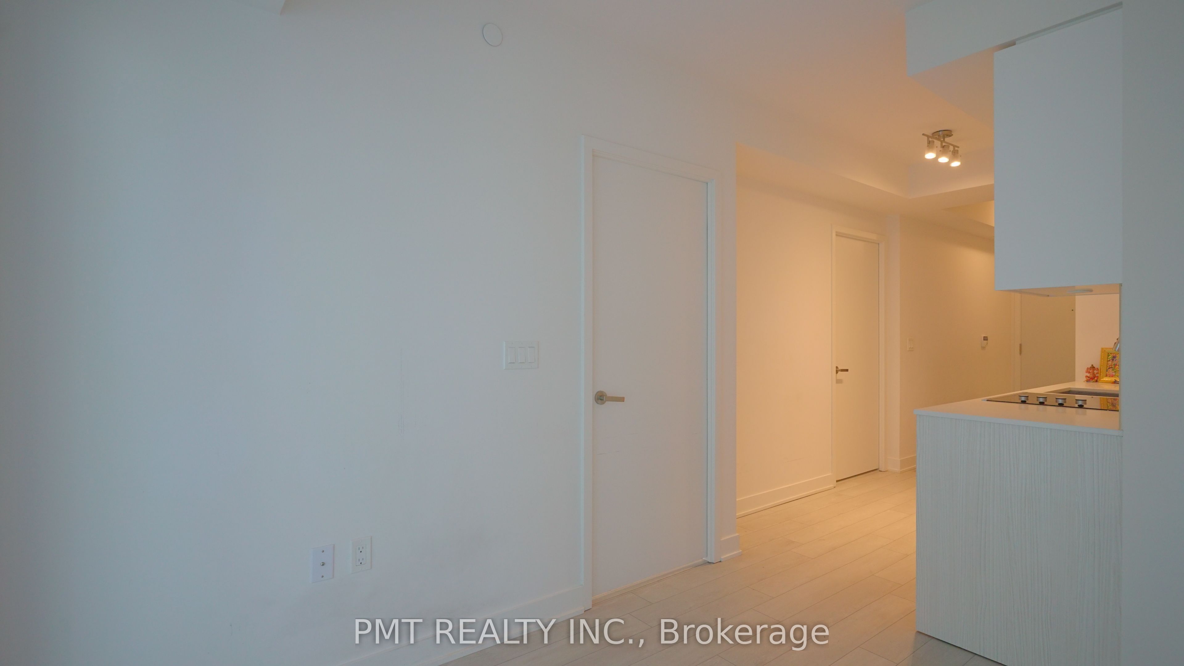 99 Broadway Avenue 1708 Property Photo 7