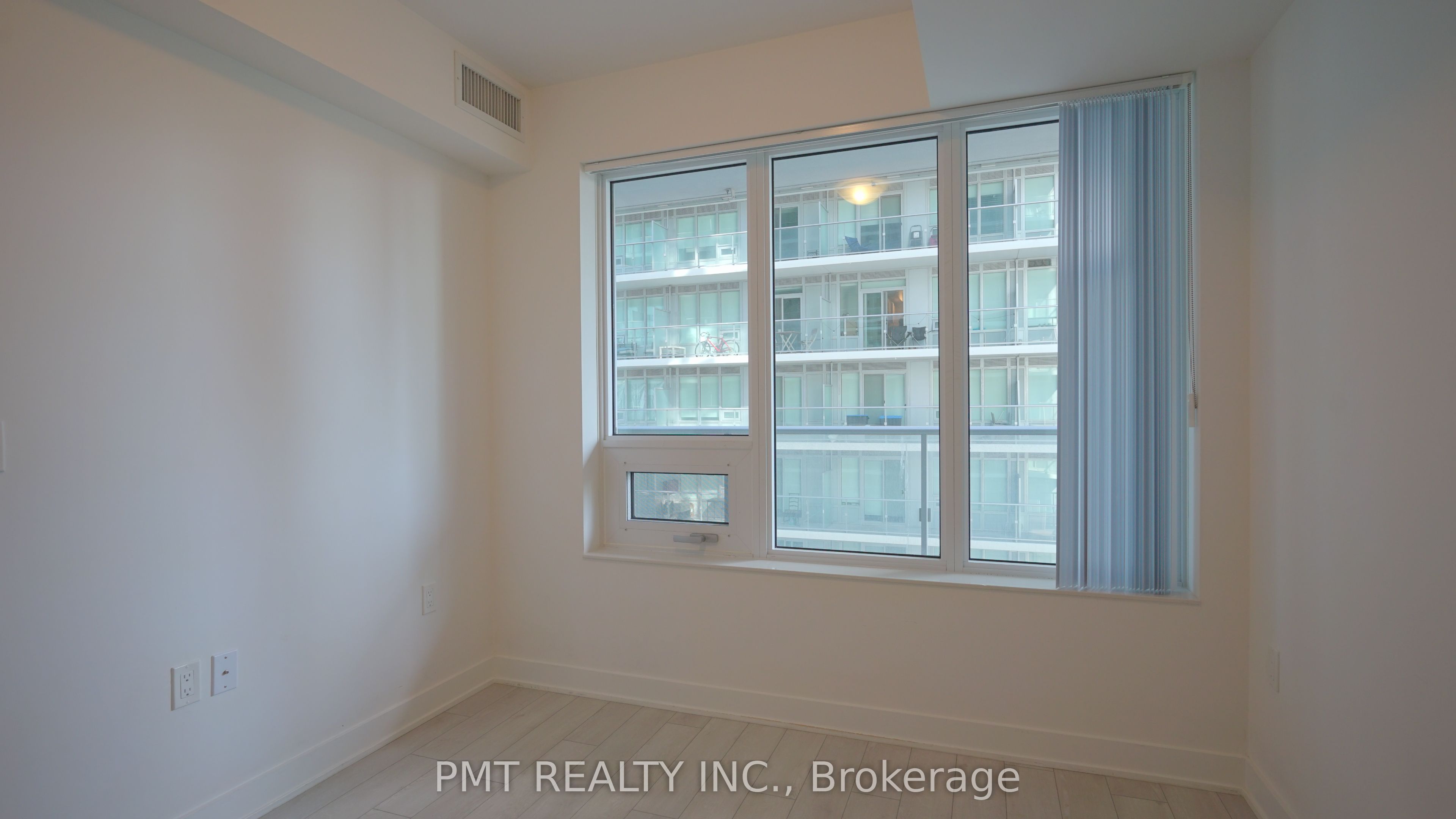 99 Broadway Avenue 1708 Property Photo 8
