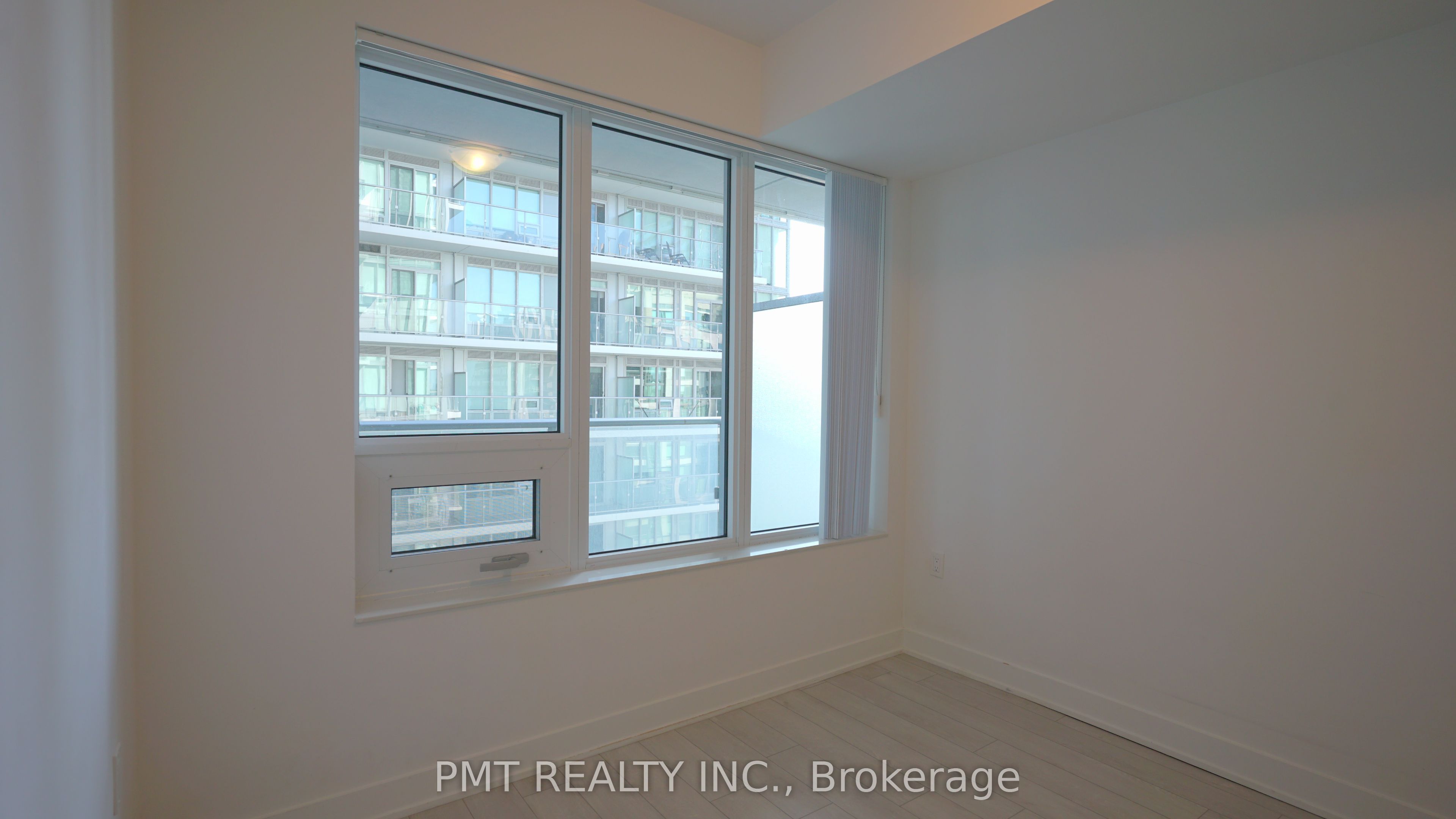 99 Broadway Avenue 1708 Property Photo 9
