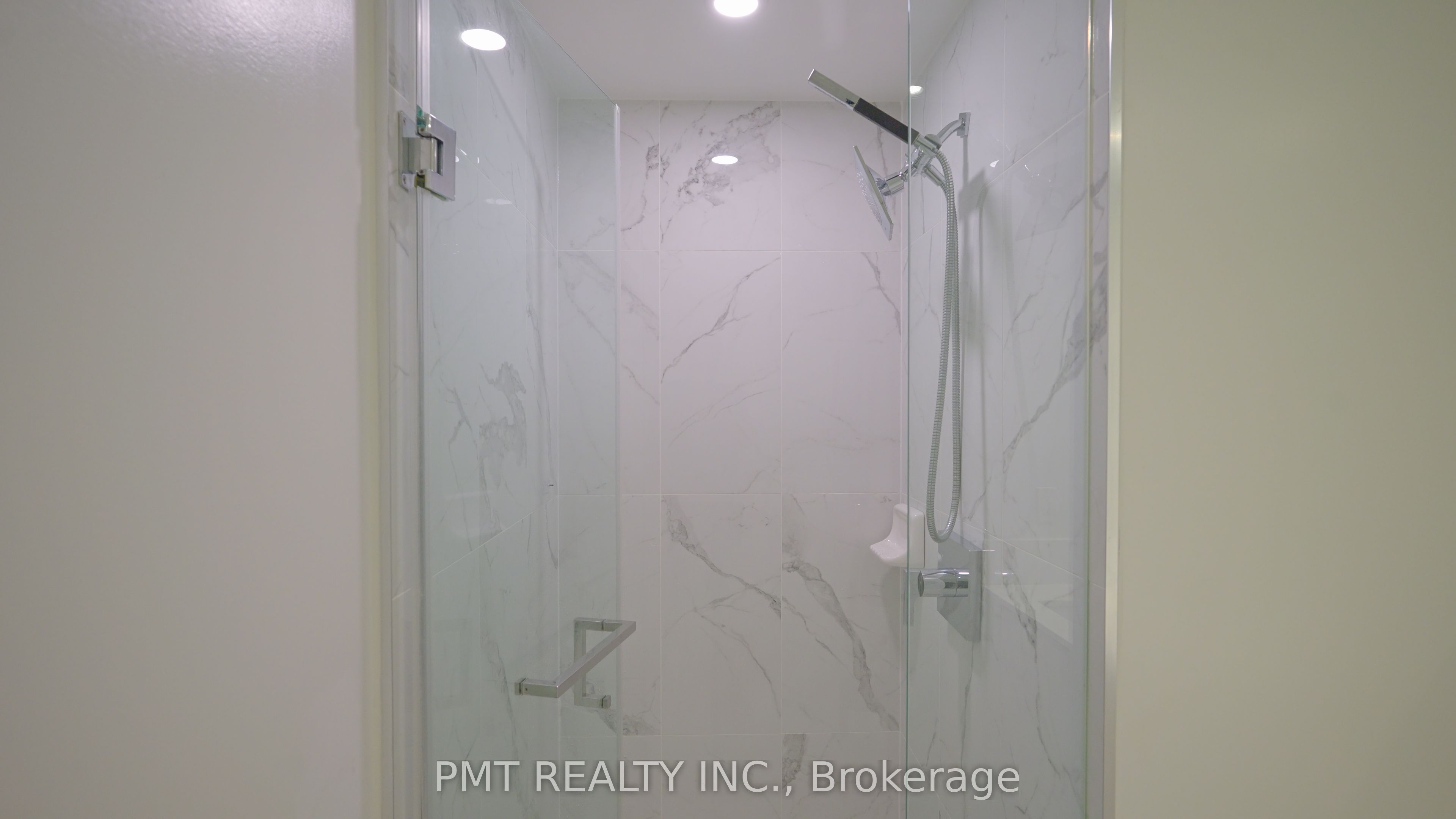 99 Broadway Avenue 1708 Property Photo 13
