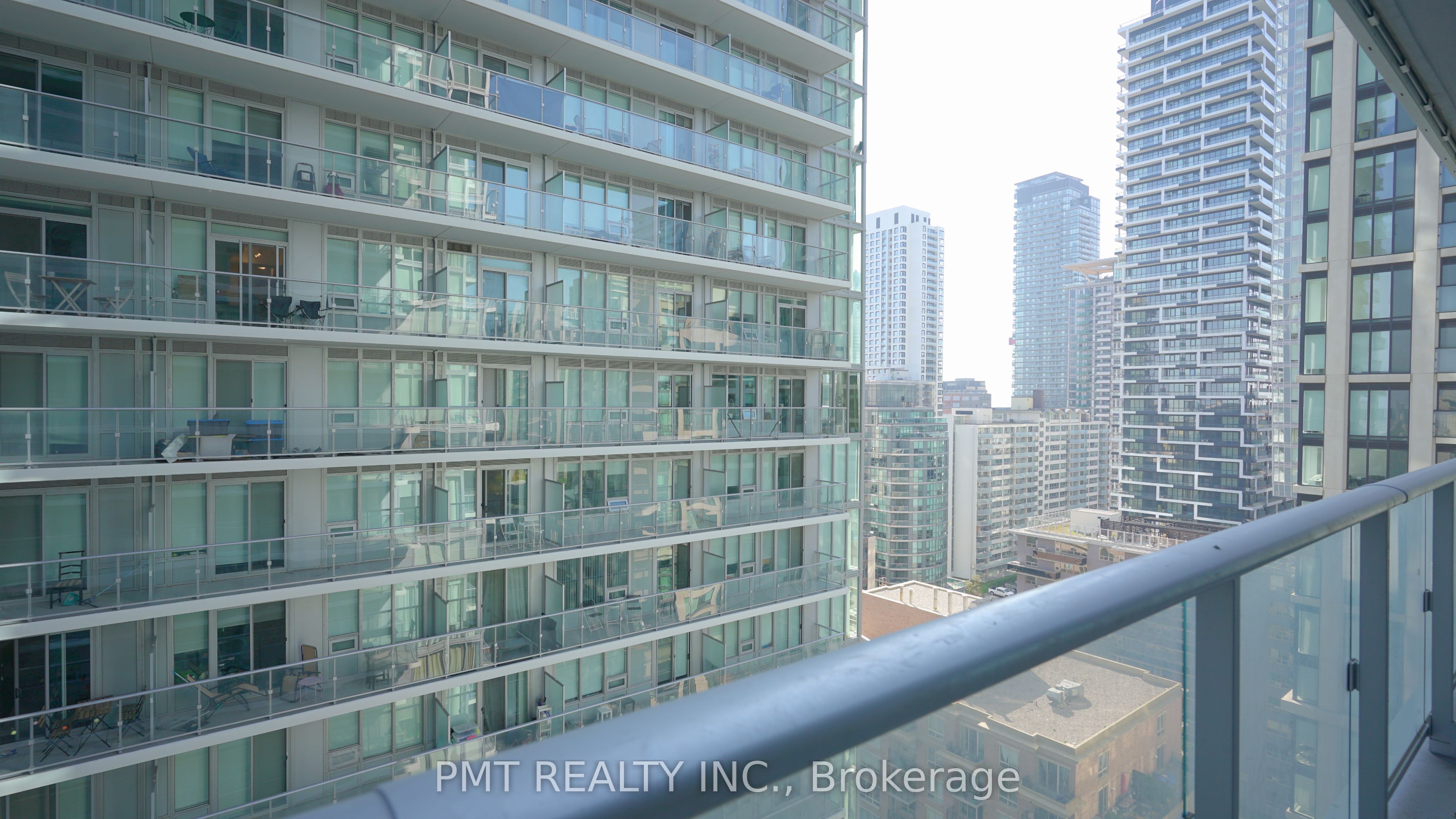 99 Broadway Avenue 1708 Property Photo 18