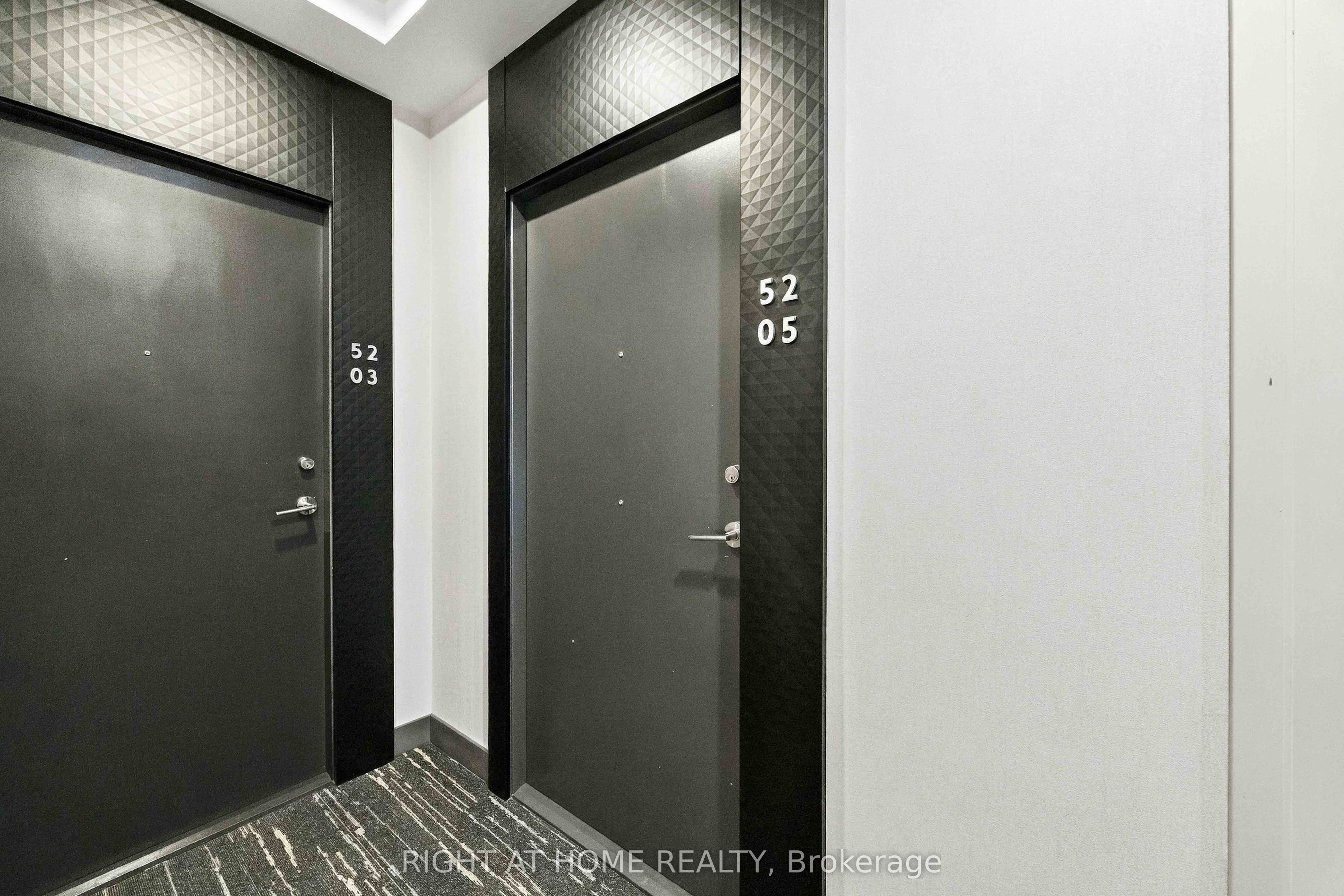 8 Wellesley Street W 5205 Property Photo 6