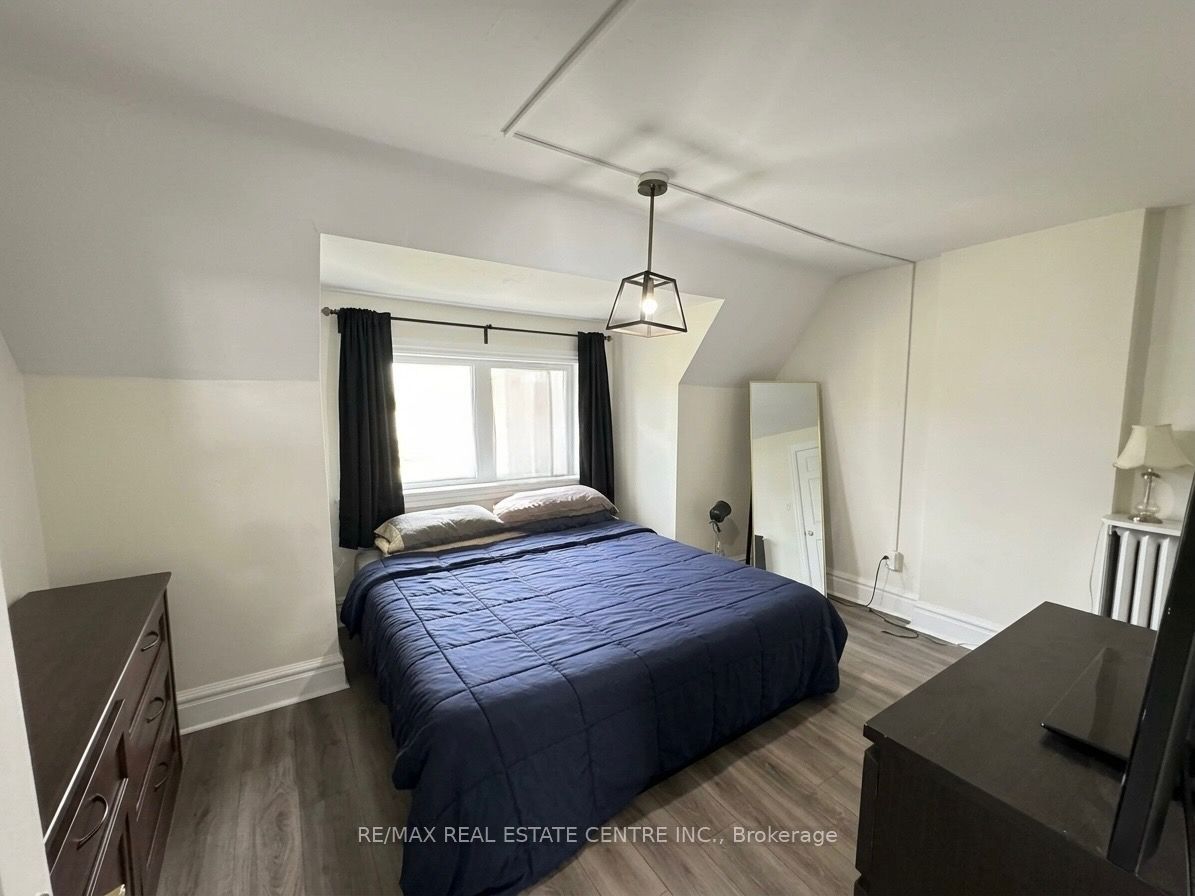 200 Roxton Road Property Photo 12
