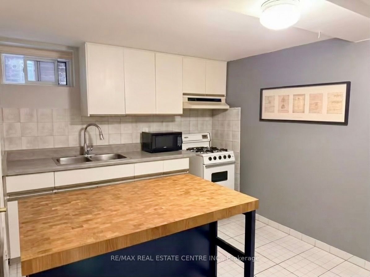 200 Roxton Road Property Photo 17