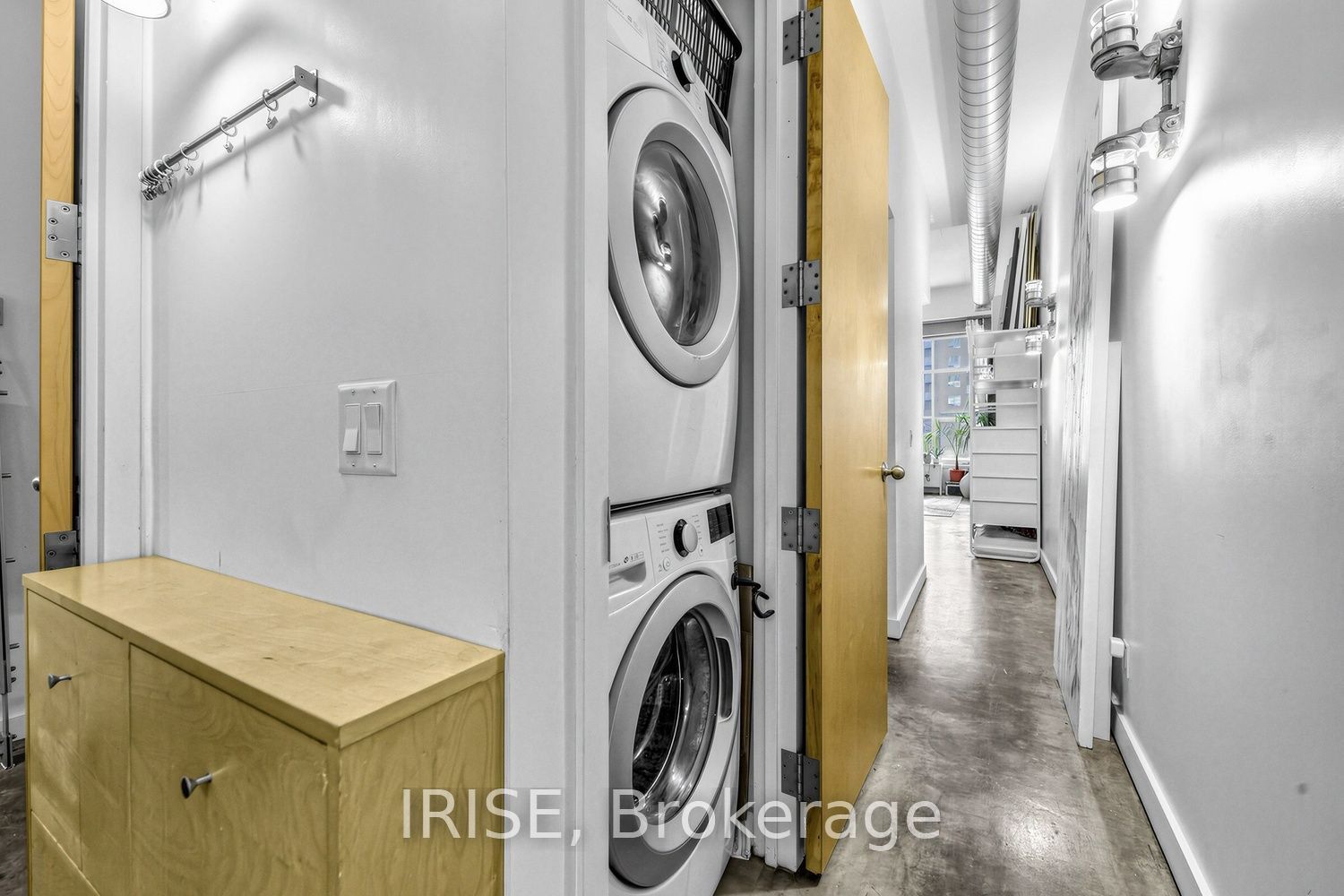 135 Dalhousie Street W 201 Property Photo 8