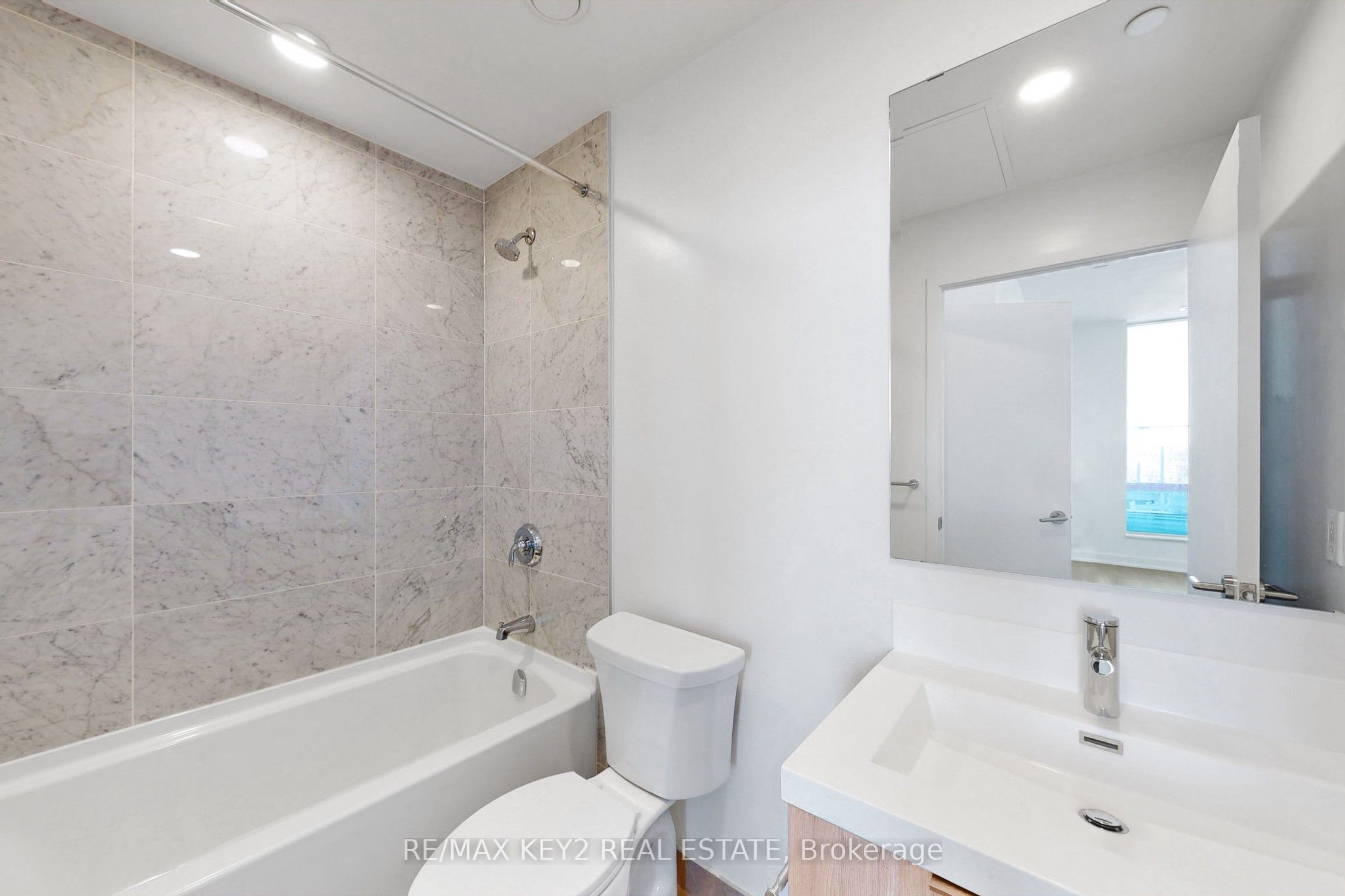20 O'neill Road 228 Property Photo 12
