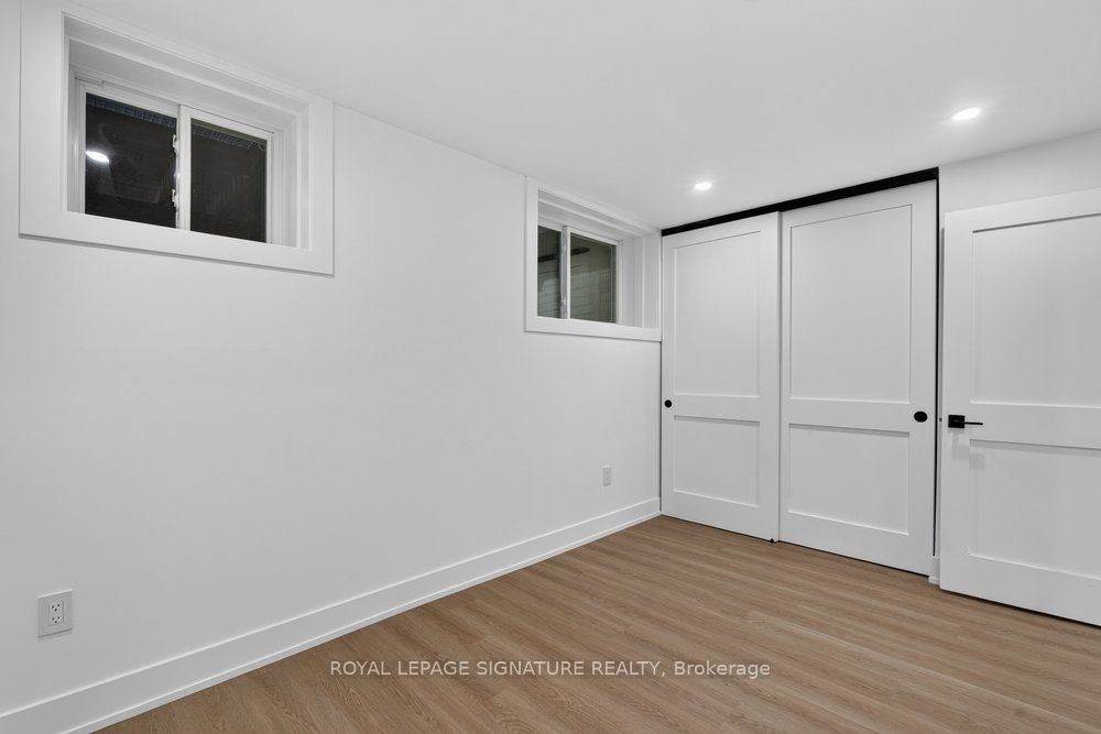 217 Chaplin Crescent Property Photo 44
