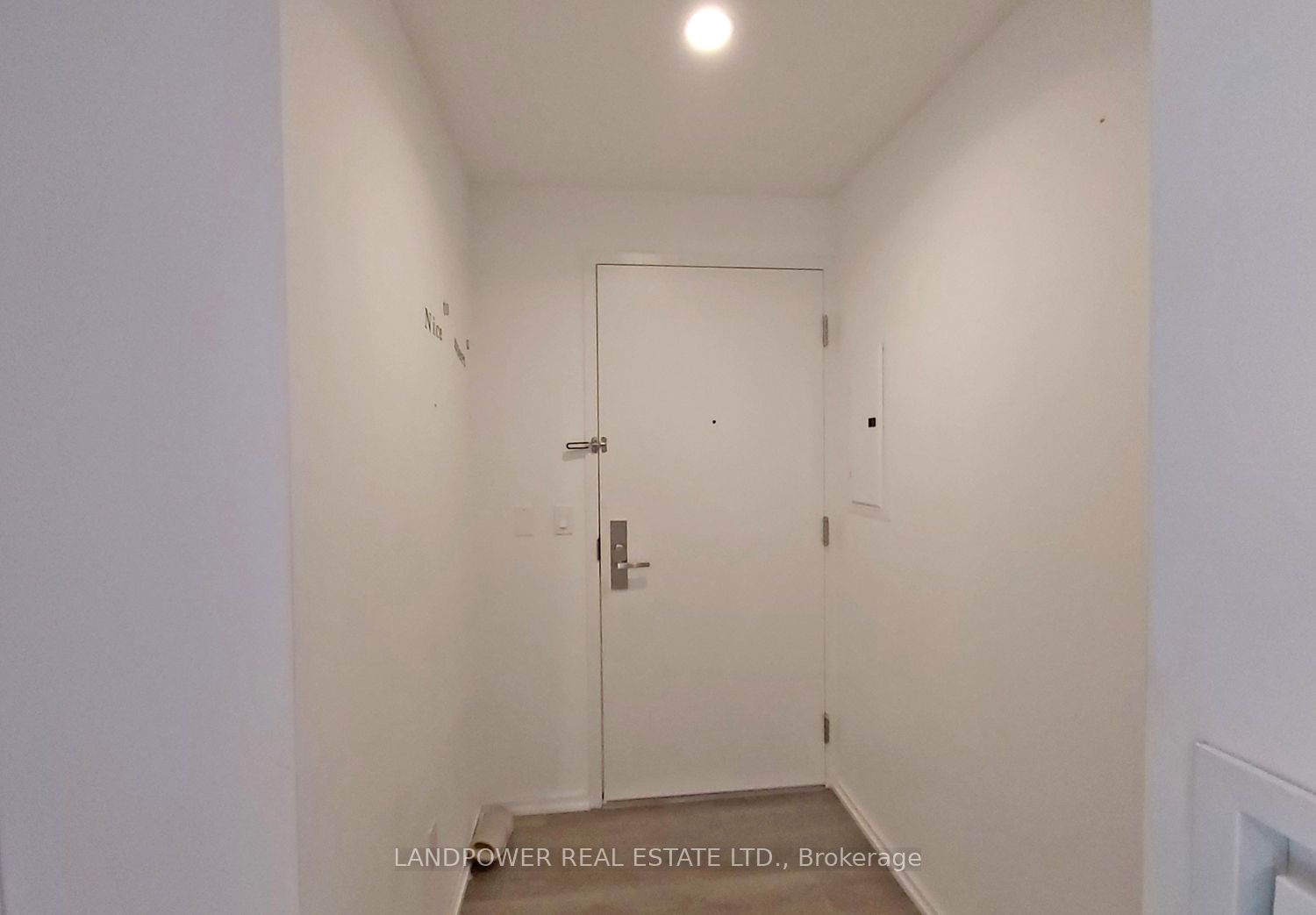 75 St. Nicholas Street 1401 Property Photo 15