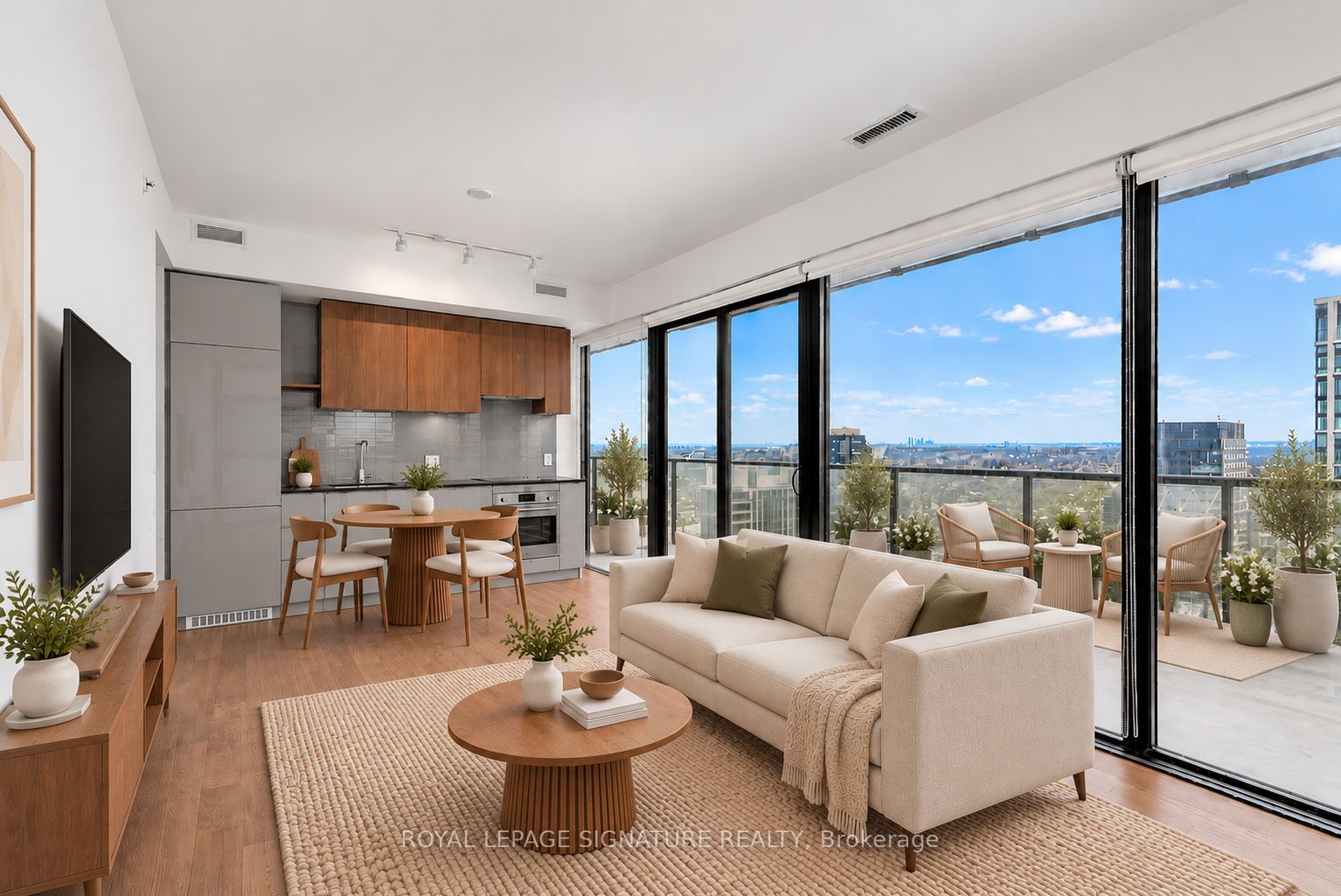 161 Roehampton Avenue 3604 Property Photo 8