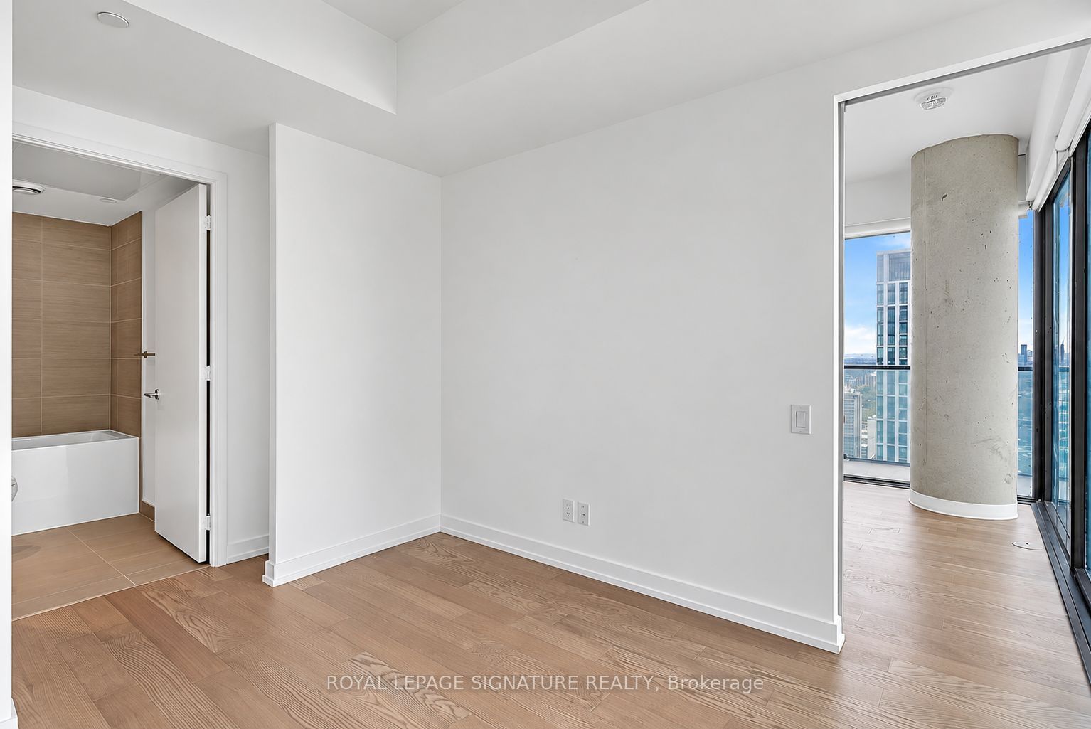 161 Roehampton Avenue 3604 Property Photo 12